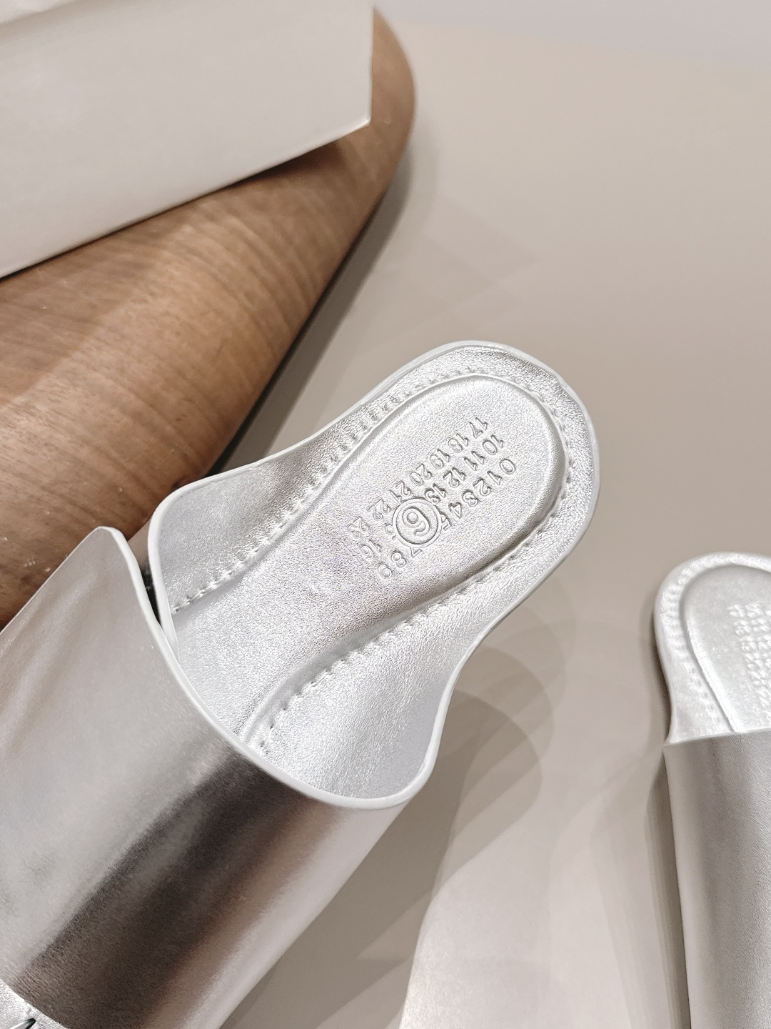 马吉拉 Maison Margiela 高定典藏经典高奢皮鞋女鞋男鞋 #9736210D 7