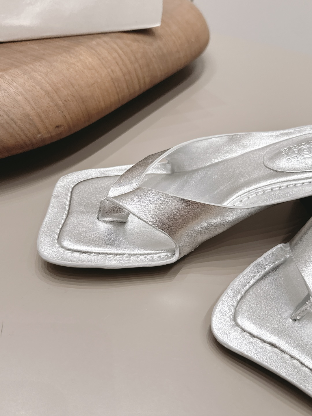 Maison Margiela Haute Couture Classic Luxury Leather Shoe Ref 6