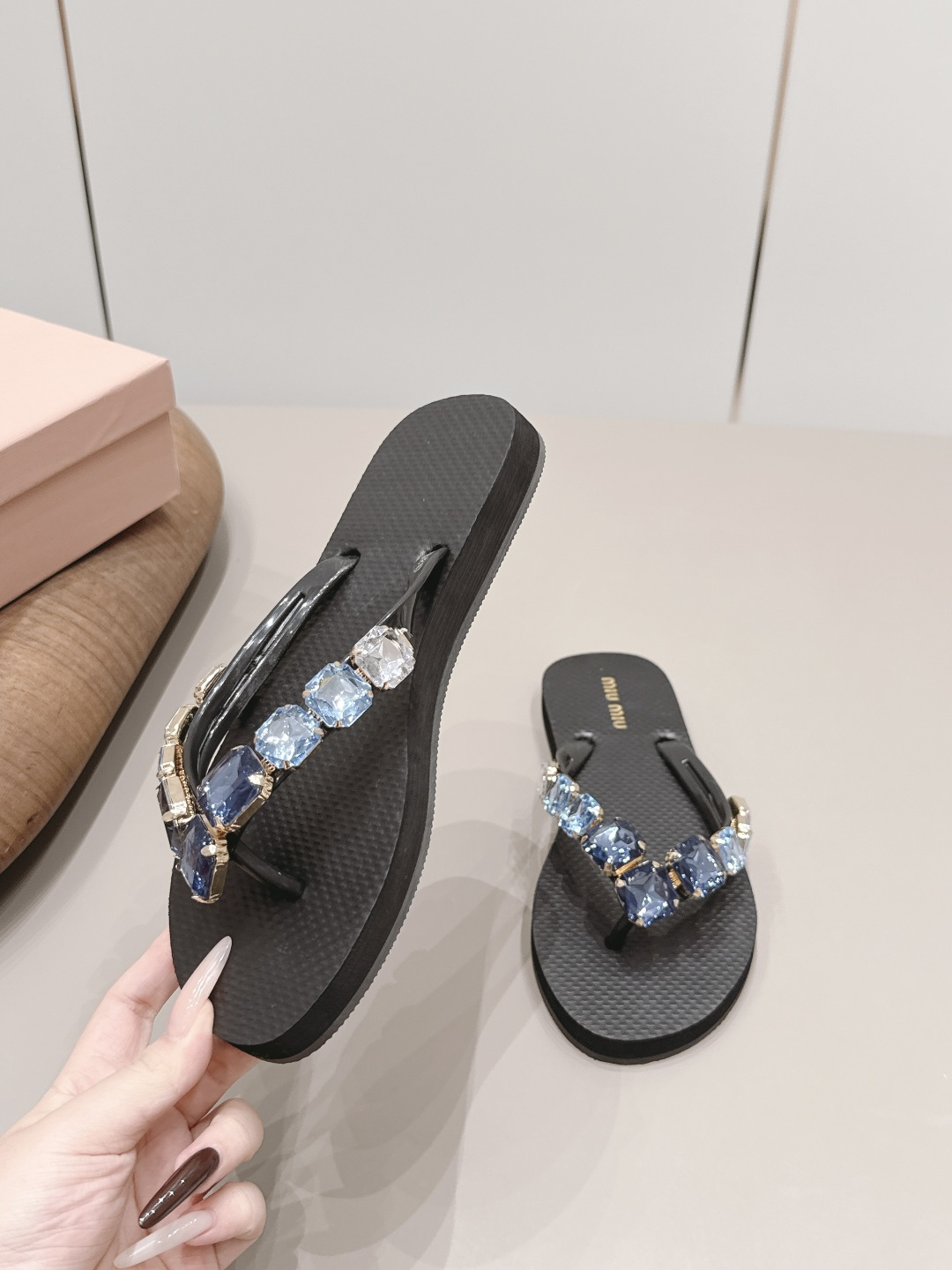 Miu Miu Slides
