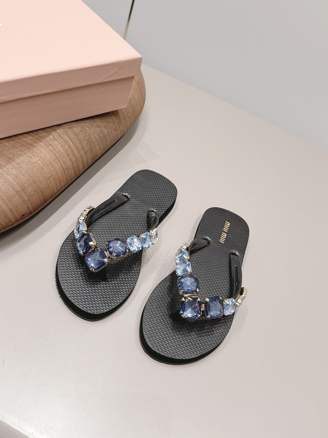 Miu Miu Slides
