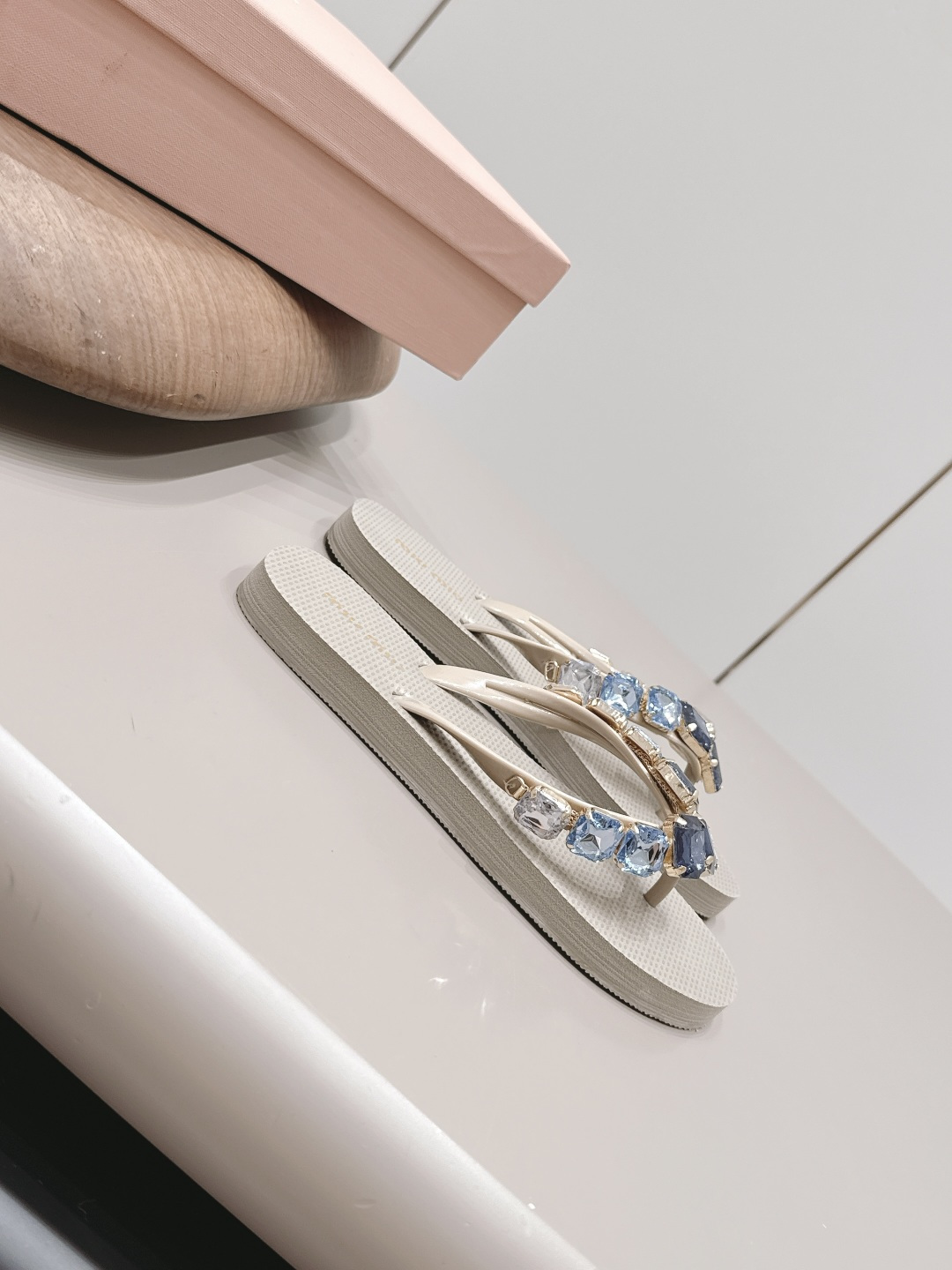 Miu Miu Slides