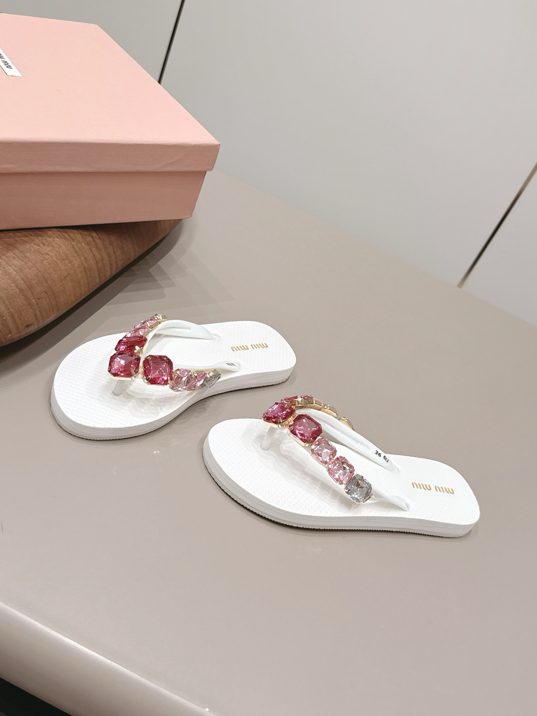 Miu Miu Slides