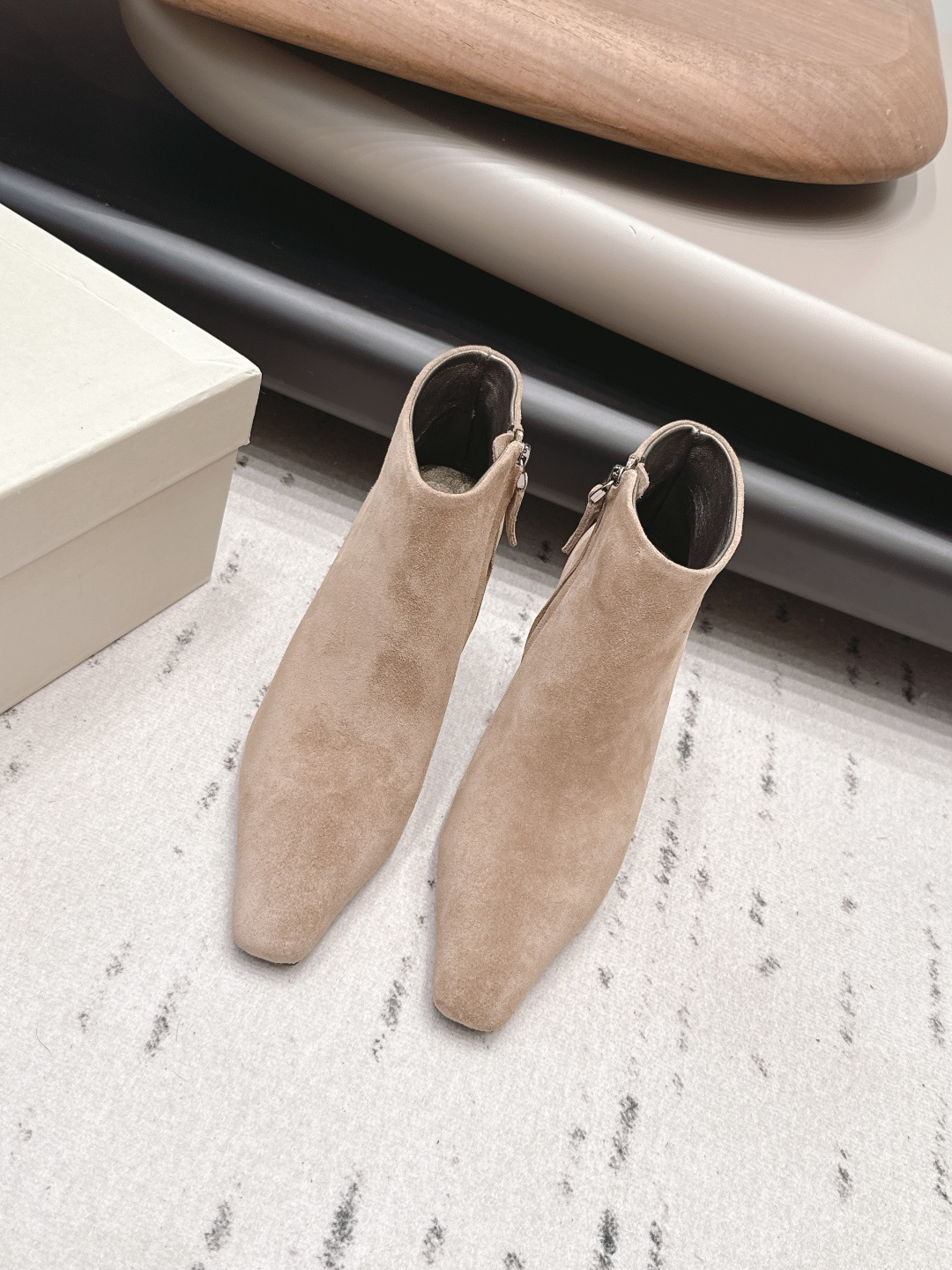 Brunello Cucinelli Luxury Footwear Collection