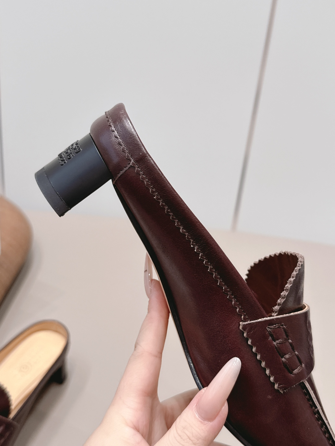 Maison Margiela Haute Couture Classic Luxury Leather Shoe Ref.0E8B714A 8