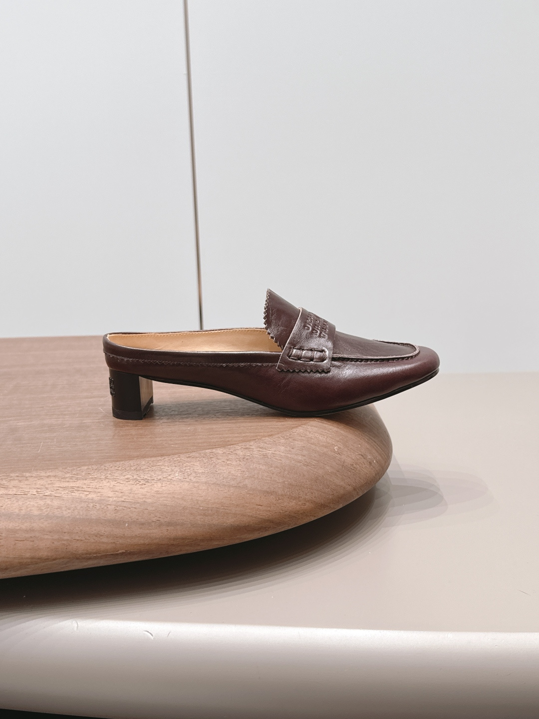 Maison Margiela Haute Couture Classic Luxury Leather Shoe Ref.0E8B714A 5
