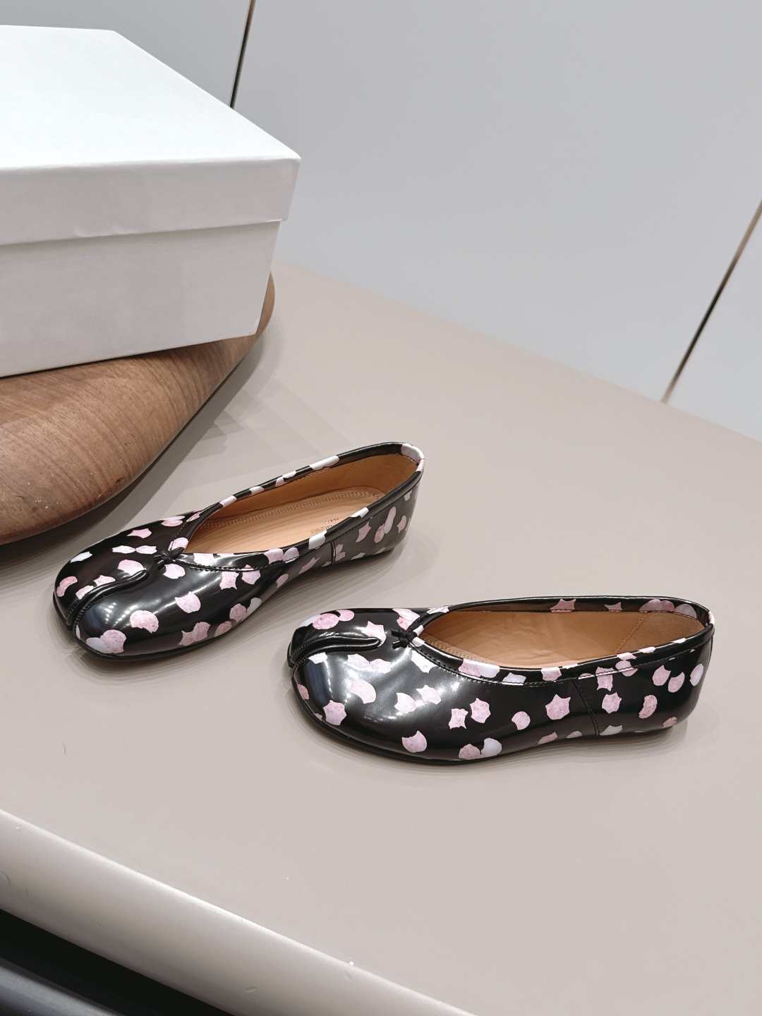 Maison Margiela 26 Early Autumn new fashion flat shoe collection 2