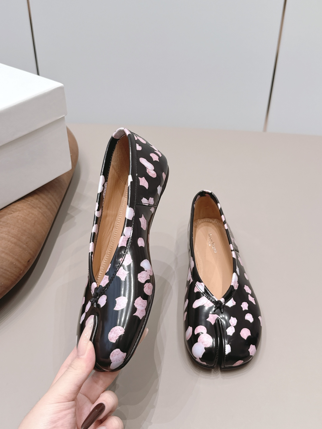 Maison Margiela 26 Early Autumn new fashion flat shoe collection 4