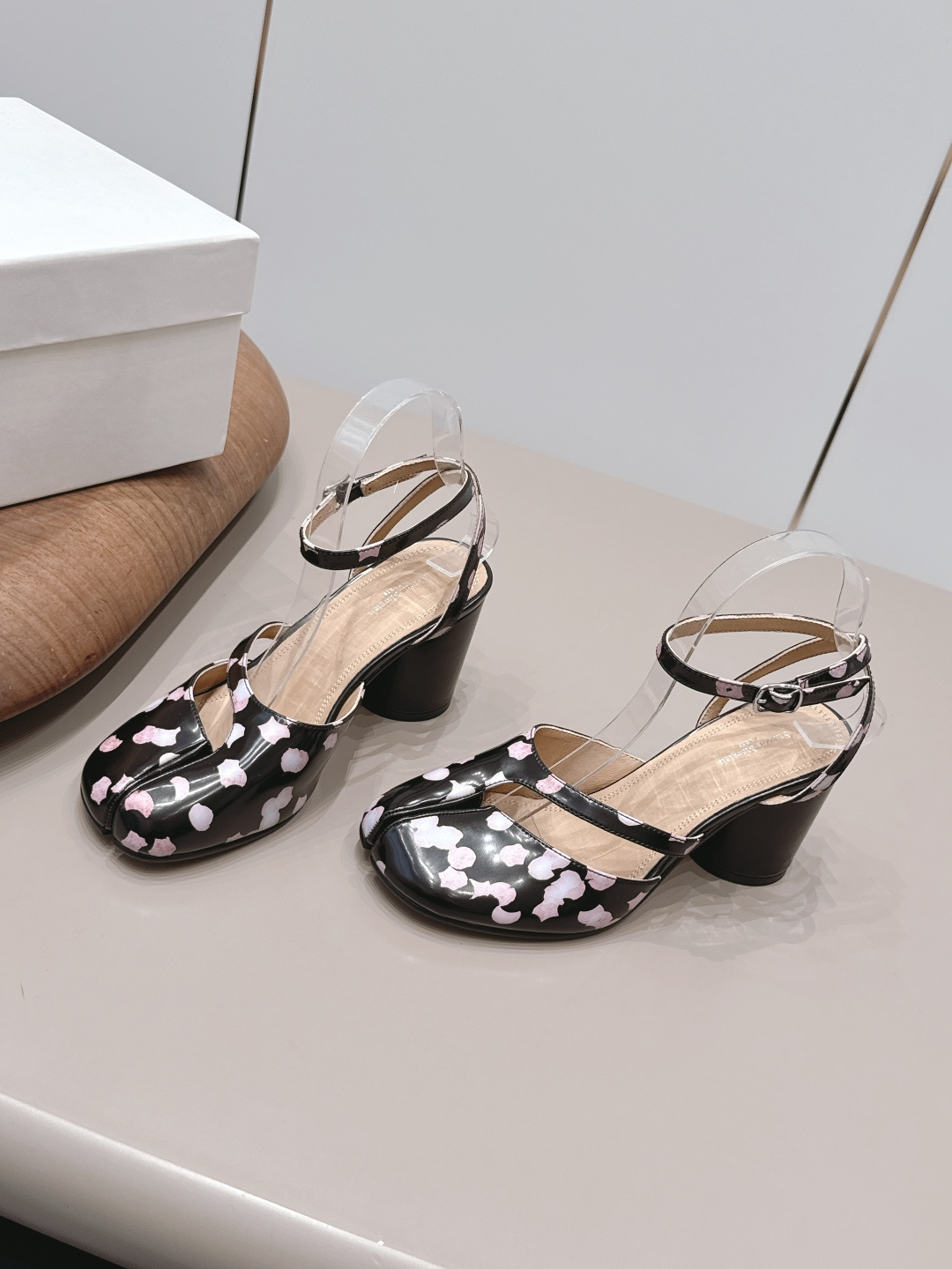 Maison Margiela 26 Early Autumn new fashion shoe series 2