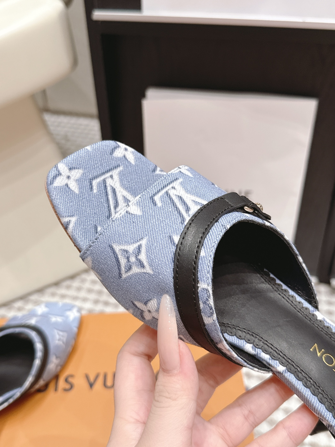 Louis Vuitton Slides