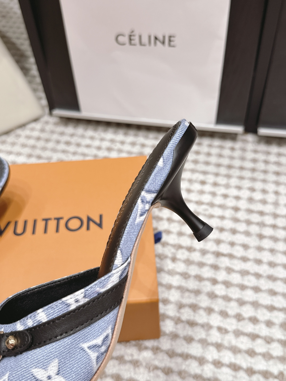 Louis Vuitton Slides