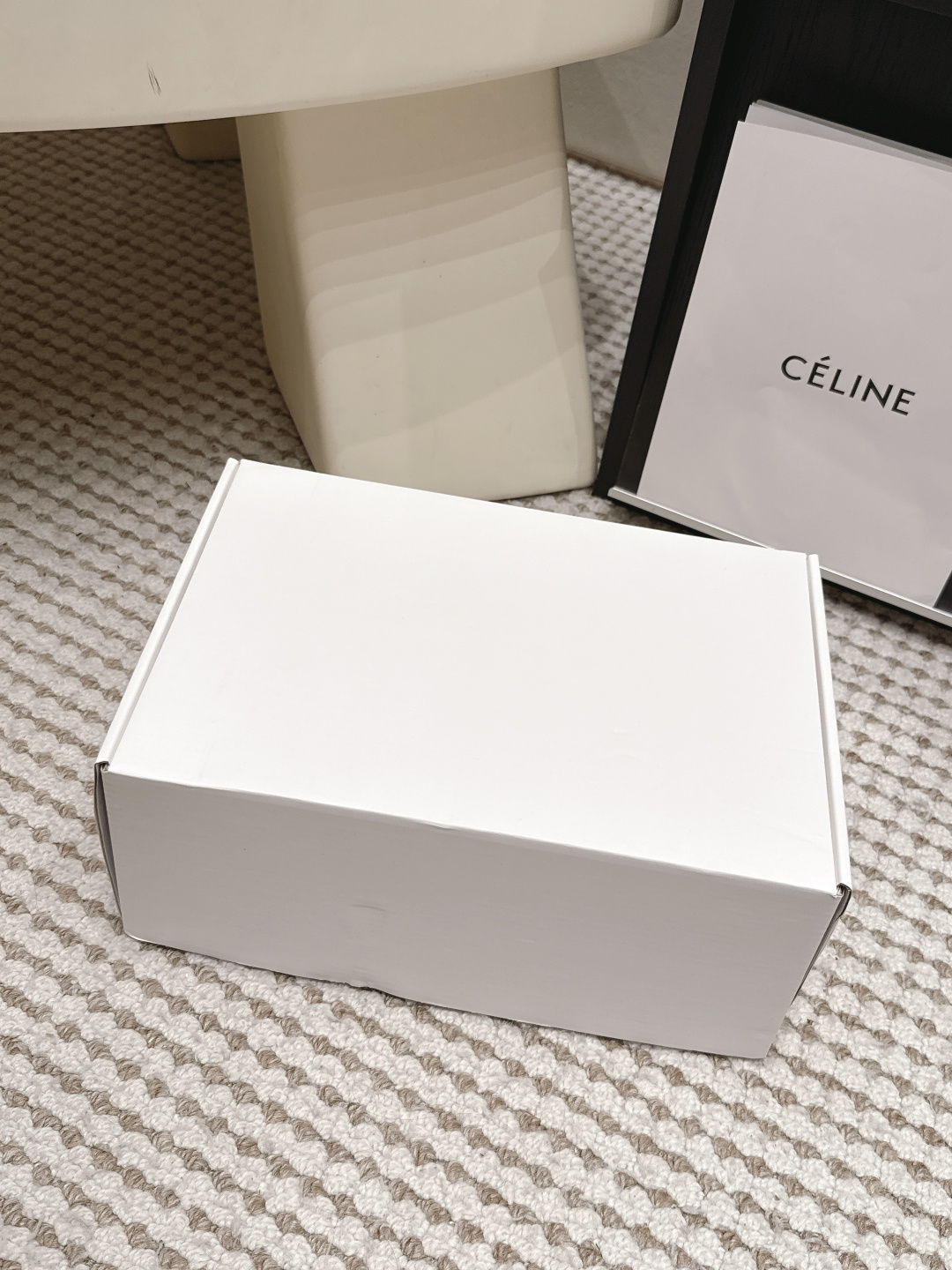 NO:905310,Official website synchronized gift box packaging, single shoes19860909官网同步礼盒包装,单鞋,Women's Shoes