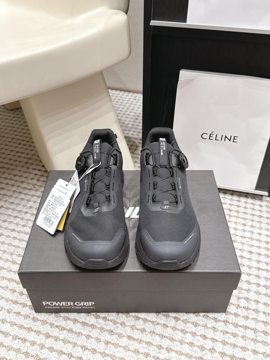 NO:926384,Purchasing agent #Men's Kailas · Kailas Jieshan Gtx Boa outdoor waterproof mountaineering hiking shoes adopt Vibram  Original molded non-slip rubber material Bottom thickness: 4.5CM Size: Men's 39-45 (with half size, casual shoes/sports shoes, boots, sneakers19860909代购级#男款 Kailas ·凯乐石 界山 Gtx Boa 户外 防水 登山 徒步鞋 采用Vibram XS TREK橡胶大底,超强地面咬合力,稳走多种路况；具备GORE-TEX防水内靴,无惧潮湿环境和小雨天气；BOA快速锁定系统,精确锁定,提供强大包裹性能 面料: 原版定制进口防水科技面料 内里: 原版定制透气网里 大底: 原版开模防滑橡胶材质 底厚: 4.5CM Size: 男款39-45（带半码,休闲鞋/运动鞋,boots,sneakers,Women's Shoes