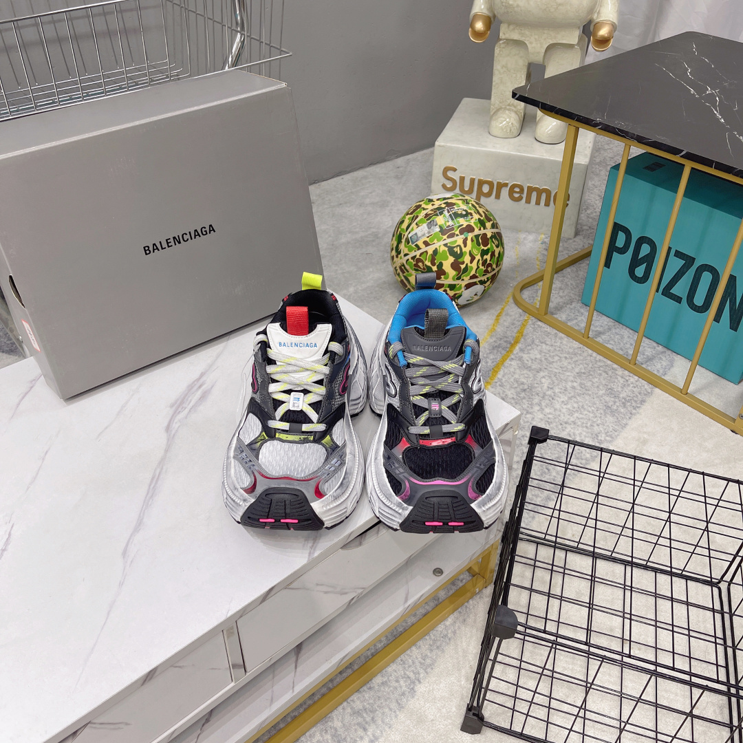 NO:259772,Balenciaga 2025 new 6XL mandarin duck color Balenciaga 6XL pure original version is shipped strongly, built in heavy industry All accessories are made into genuine cut pieces through customs Correct font electric embroidery Correct thickness, position and size Correct side TPU breathable hole matching meaning original version, TPU soft sole The original version is consistent 