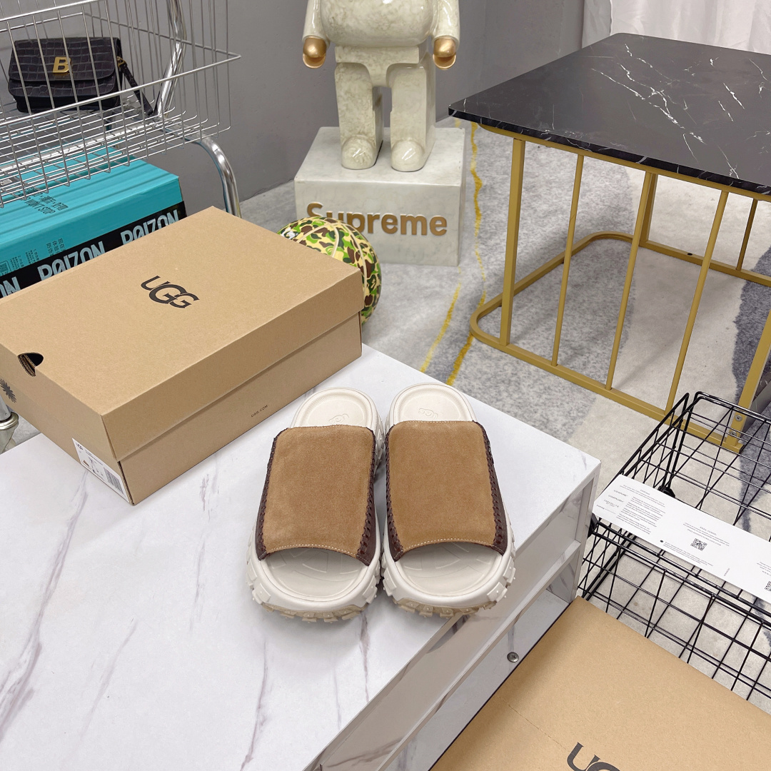 NO:415579,ugg tracking series slippers dustproof cow suede fit non-slip thick sole tire sole 3637383940, slippers, slippers, chamois leather19860909ugg 寻踪系列 拖鞋  防尘牛麂皮贴合防滑厚底轮胎底 3637383940,拖鞋,slippers,chamois leather,Women's Shoes