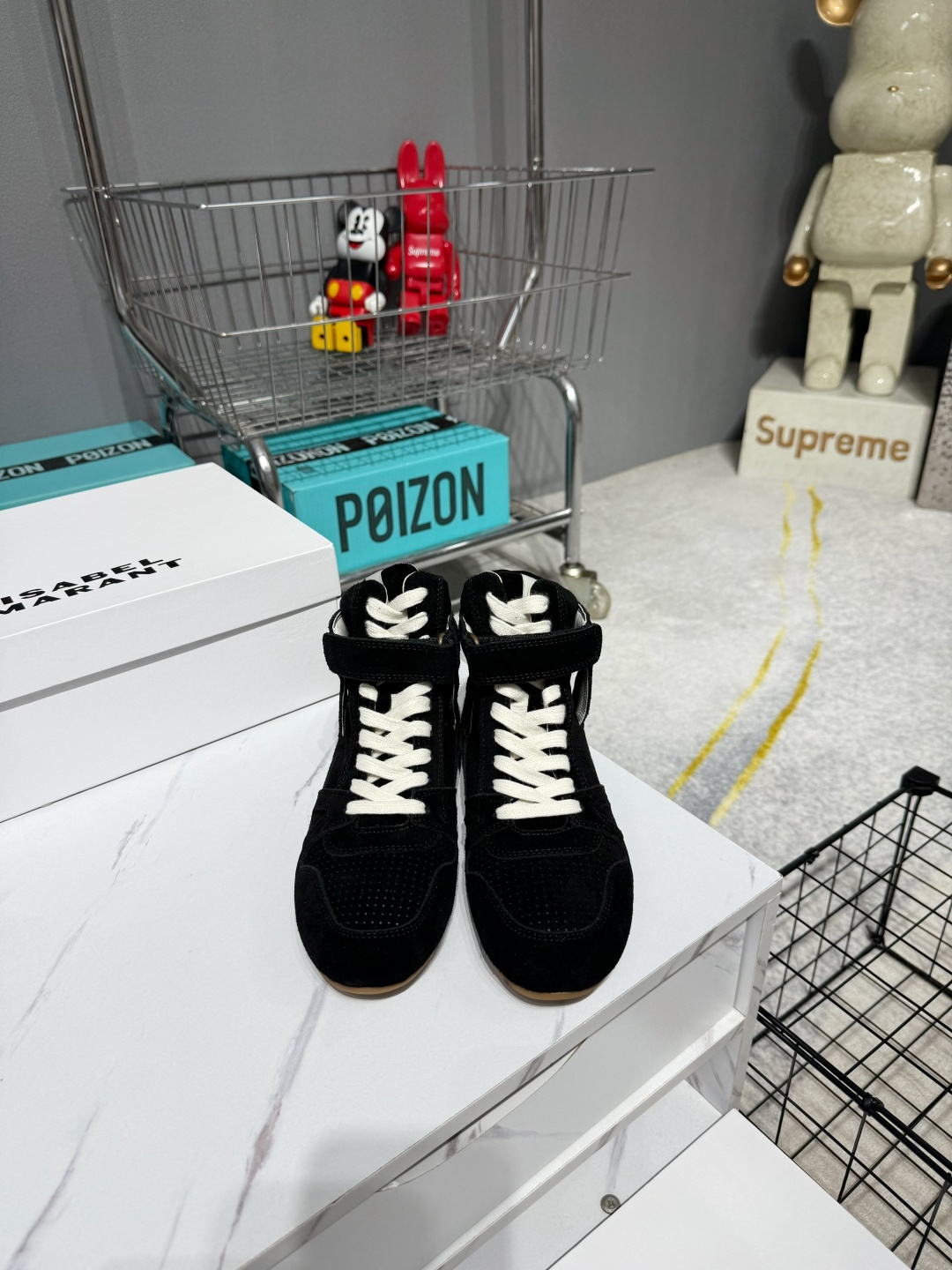 NO:882922,Retro high-top sneakers | Casual and relaxed feeling, full suede texture, three colors available, versatile for daily commuting and casual wear, casual and comfortable 35-41, casual shoes/sports shoes, sneakers, chamois leather19860909复古高帮板鞋｜随性松弛感 麂皮质感拉满,三色可选 日常通勤、休闲穿搭百搭不挑人,随性自在 35-41,休闲鞋/运动鞋,sneakers,chamois leather,Women's Shoes