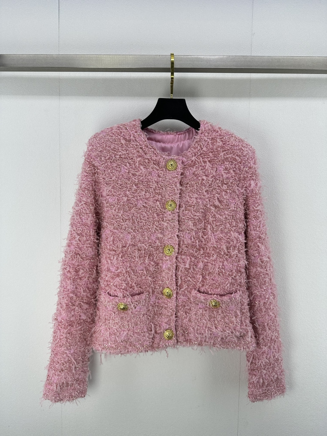 NO:296222,Balmai* new details 25 new snowflake silver silk cardigan tiger hardware logo decoration Customized special veil fabric snowflake spike design Very design sense Little fragrance style full of high-end fashion essential items 2 colors 3 codes SML, balmain, alexander wang19860909Balmai*上新细节 25 新款雪花穗银丝开衫 老虎五金logo装饰 定制特种纱面料雪花穗设计 非常有设计感 小香风高级满满 时髦精必备单品 2色3码SML,,balmain,alexander wang,Women's clothing