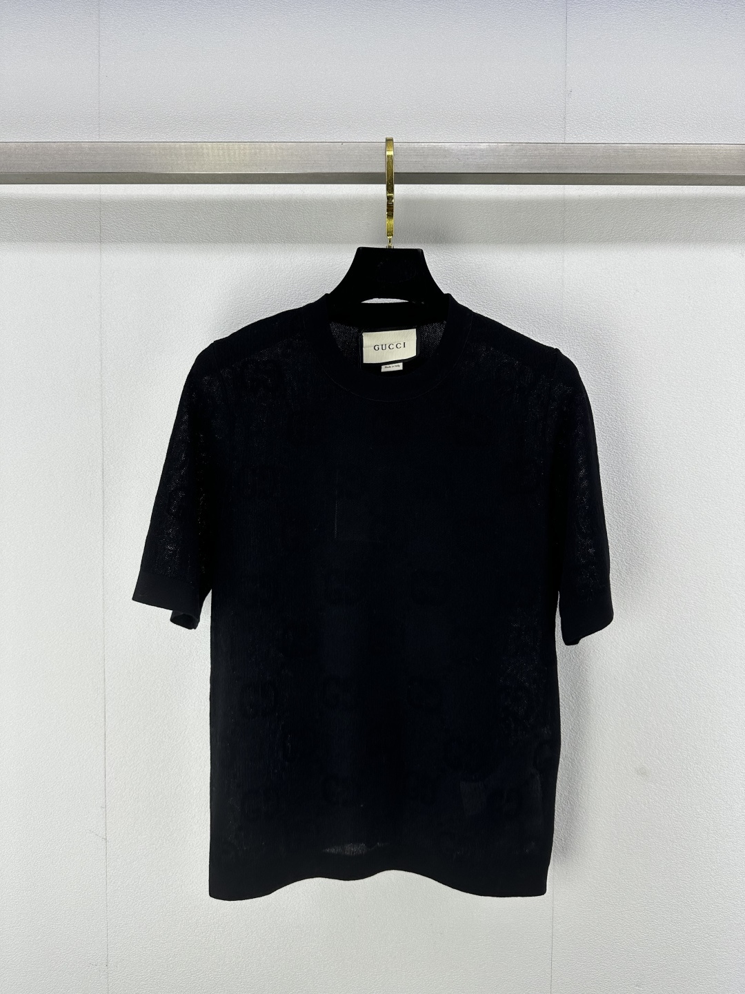 NO:324222,Gucc* new details 25 Summer new style full-print double G hollow knitted short sleeves Customized yarn full-print logo The upper body is white and has a high-end feeling 2 colors and 3 codes SML, gucci, T-shirt, alexander wang19860909Gucc*上新细节 25 夏季新款满印双G镂空针织短袖 定制纱线满印logo 上身气质白搭 高级感十足 2色3码SML,,gucci,T-shirt,alexander wang,Women's clothing