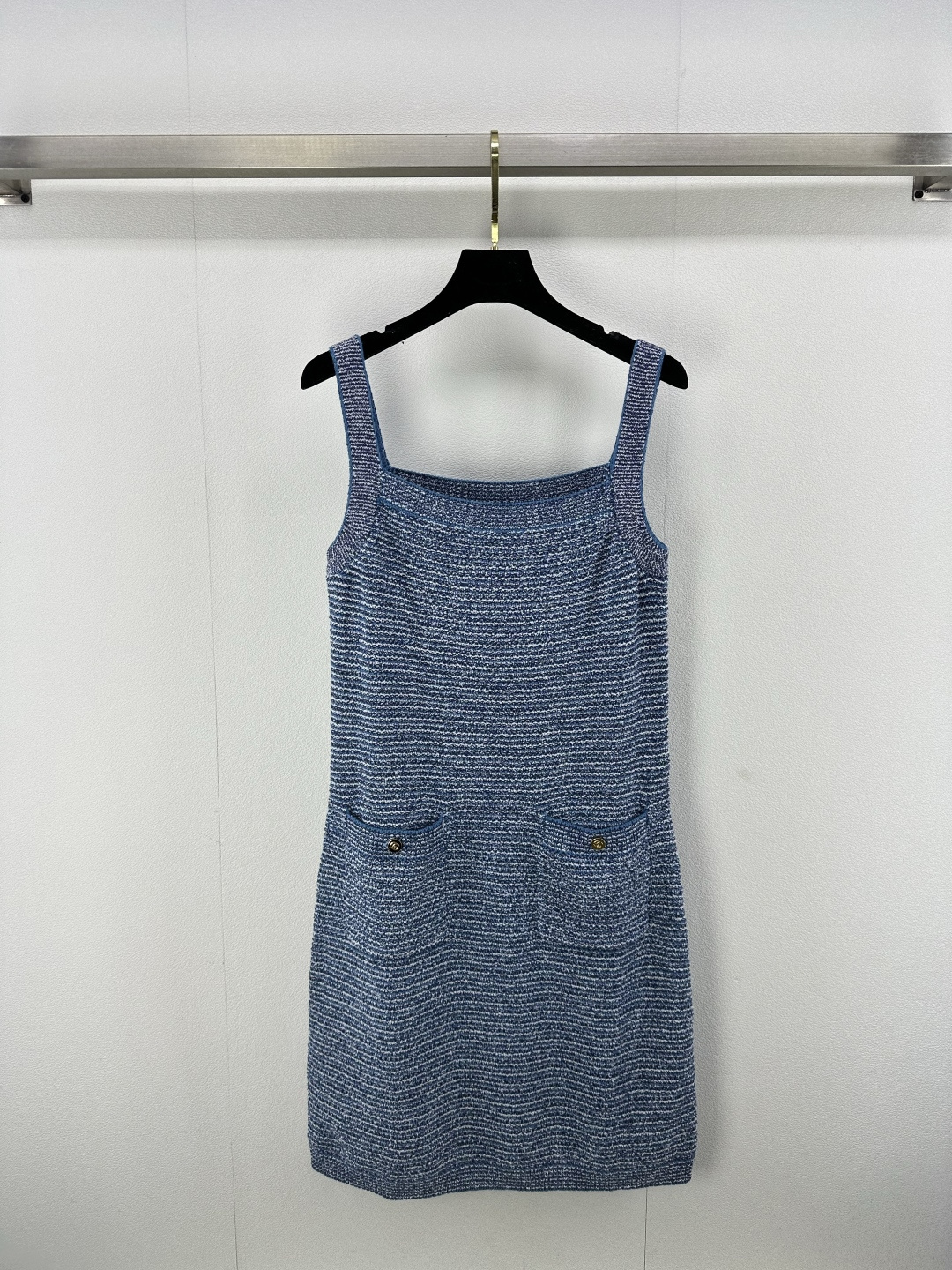 NO:313090,Gucc* new details 25 spring and summer new vest skirt contrasting color blue and purple color design classic and fashionable exquisite logo buttons versatile and not picky 1 color 3 size SML, gucci, skirts, alexander wang19860909Gucc*上新细节 25 春夏新款背心裙 撞色蓝紫配色设计经典时髦 精致logo纽扣 百搭不挑人 1色3码SML,,gucci,skirts,alexander wang,Women's clothing