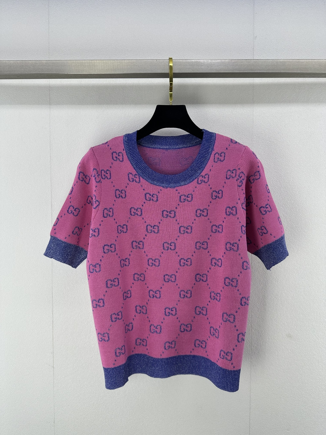 NO:320639,New details on Gucc* 25 Spring and summer new knitted round neck gold wire short sleeves Classic double G letter logo diamond jacquard decoration Regular style Classic fashionable exquisite versatile 3 colors 3 codes SML, gucci, T-shirt, alexander wang19860909Gucc*上新细节 25 春夏新款针织圆领金丝短袖 经典双G字母logo菱格提花装饰 常规版型 经典时髦精致百搭 3色3码SML,,gucci,T-shirt,alexander wang,Women's clothing