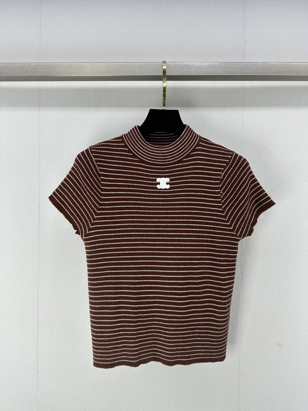 NO:321409,Celin* new details 25 Early autumn new knitted round neck striped short sleeve neckline edging design logo pattern decoration simple fashionable casual and versatile and not picky 2 colors 3 codes SML, celine, T-shirt, alexander wang19860909Celin*上新细节 25 早秋新款针织圆领条纹短袖 领口包边设计 logo章仔图案装饰 简约时髦随性百搭不挑人 2色3码SML,,celine,T-shirt,alexander wang,Women's clothing