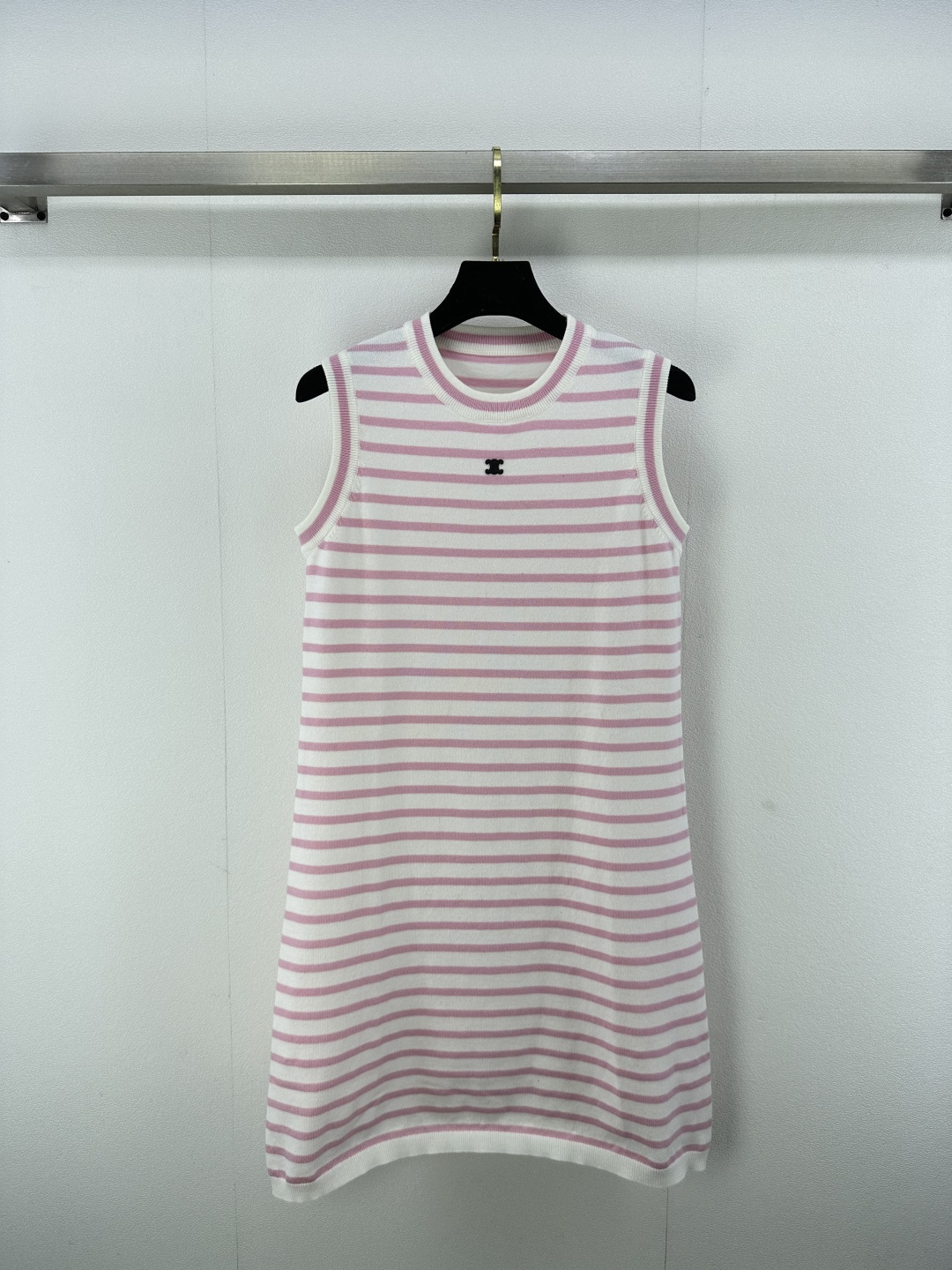 NO:322493,Celin* new details 25 Spring and summer new striped vest skirt casually wear l elastic style inclusive and super contrasting colors full of fashionableness and beauty comfort ~ versatile and not picky 2 colors 3 size SML, celine, skirts, alexander wang19860909Celin*上新细节 25 春夏新款条纹背心裙 随性穿搭 l 弹力款包容性超强撞色系时髦度和美感舒适度十足～百搭不挑人 2色3码SML,,celine,skirts,alexander wang,Women's clothing