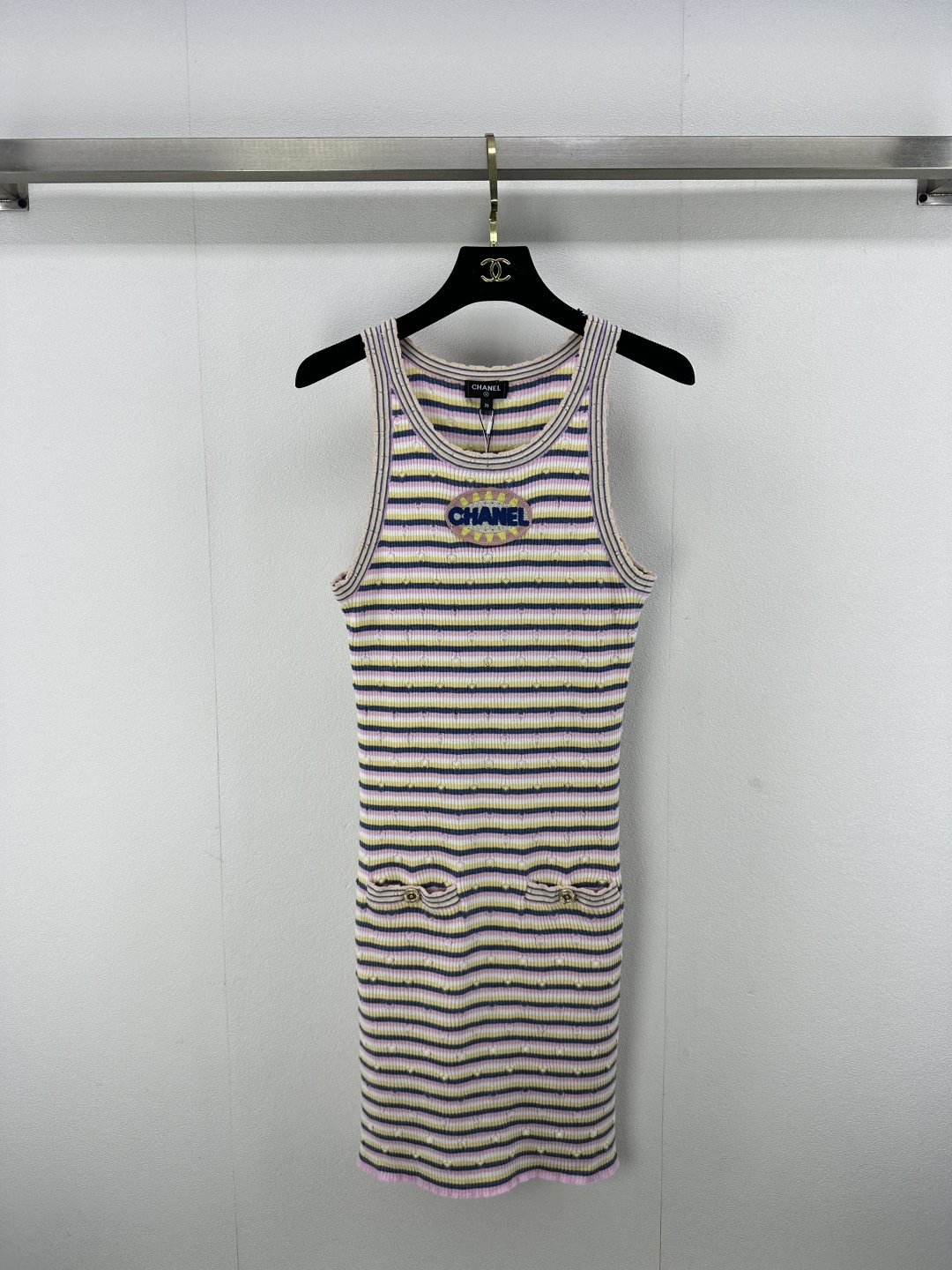 NO:323112,Chane* New details 25 Spring and summer new striped vest skirt, a beautiful little fairy white and rich beauty artifact!  Holiday style color strip love hollow knitted vest dress. Original custom knitted logo embellishment is low-key and luxurious, slim fit style is versatile and not picky, sweet, cool, fashionable and high-end 1 color 3 size SML, chanel, skirts, alexander wang19860909Chane*上新细节 25 春夏新款条纹背心裙 绝美小仙女白富美神器！度假风彩条爱心镂空针织背心连衣裙.原版定制编织logo刺小徽标点缀低调奢华,修身版型百搭不挑人减龄甜酷时髦又高级 1色3码SML,,chanel,skirts,alexander wang,Women's clothing