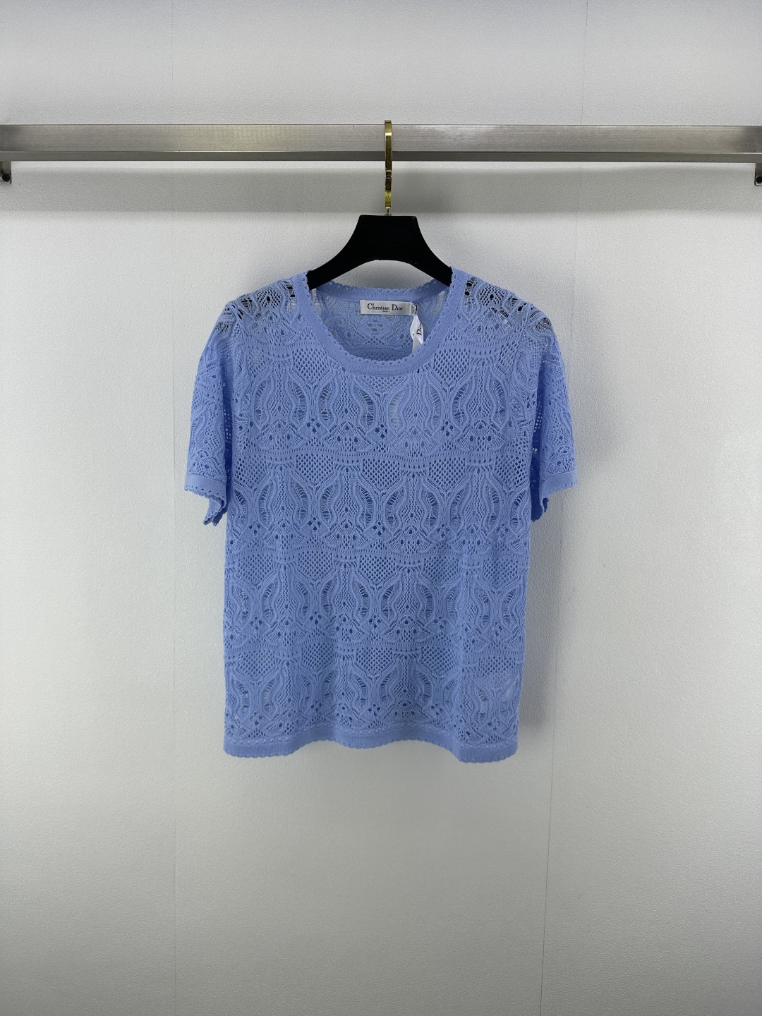 NO:423623,New details on Dio* 25 New summer knitted round neck butterfly short-sleeved body agile butterfly elements, simple and luxurious style, delicate knitted texture, exquisite hollow embellishment, soft and skin-friendly, easy to control various occasions 3 colors and 3 codes SML,,dior, T-shirt, alexander wang19860909Dio*上新细节 25 夏季新款针织圆领蝴蝶短袖衣身灵动蝴蝶元素 简约中彰显奢华格调 细腻针织纹理 精致镂空点缀 触感柔软亲肤 轻松驾驭多样场合 3色3码SML,,dior,T-shirt,alexander wang,Women's clothing