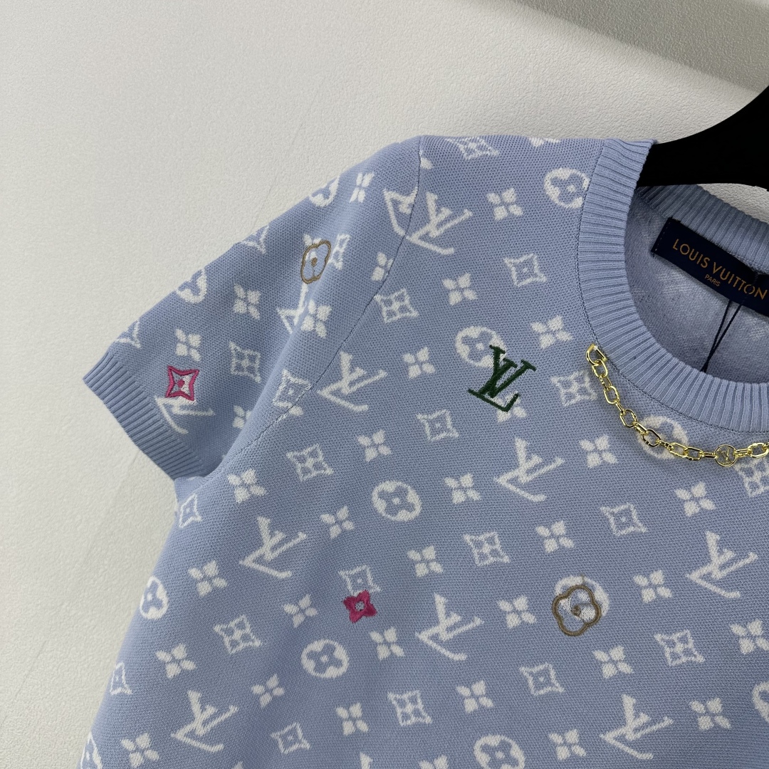 Louis Vuitton Monogram Jacquard Crewneck T-Shirt - Blue - Size S, M, L 3 cmp i1750696208923 2321 0 1
