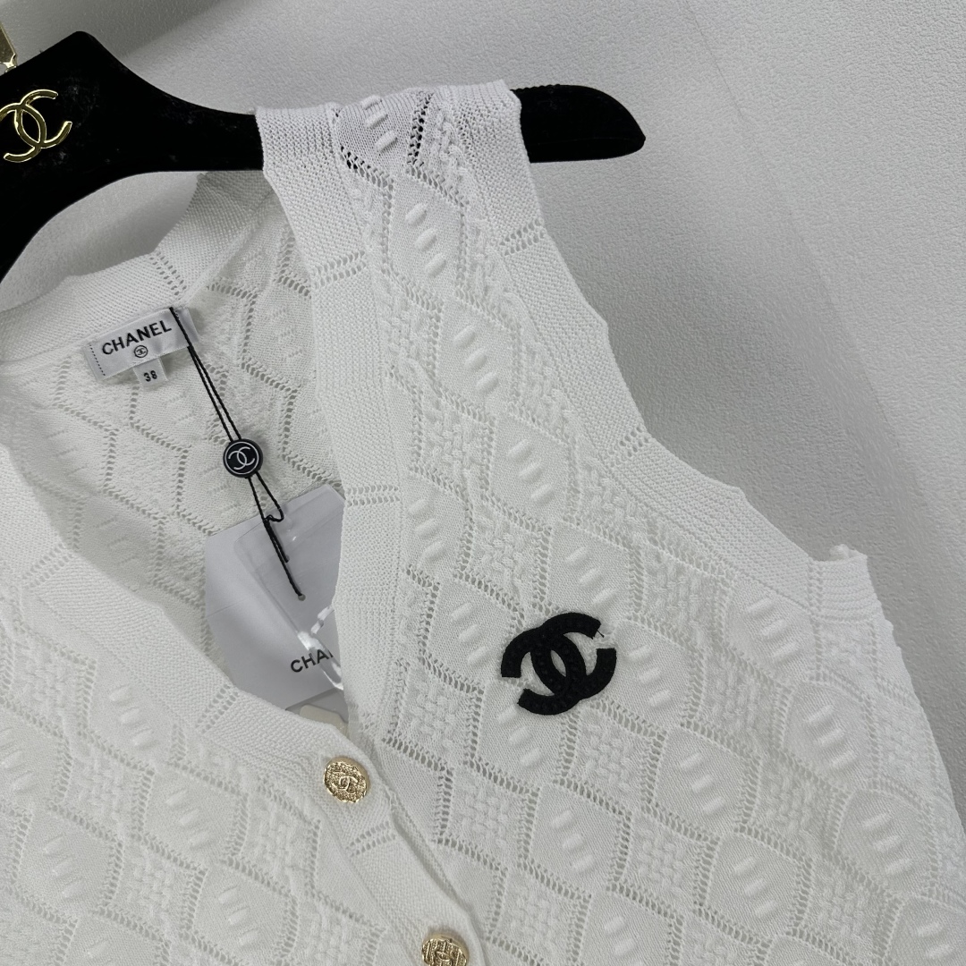 Chanel White Knit Vest Top with Golden Buttons, Women's Sleeveless Sweater 3 cmp i1750779248956 8594 0 2