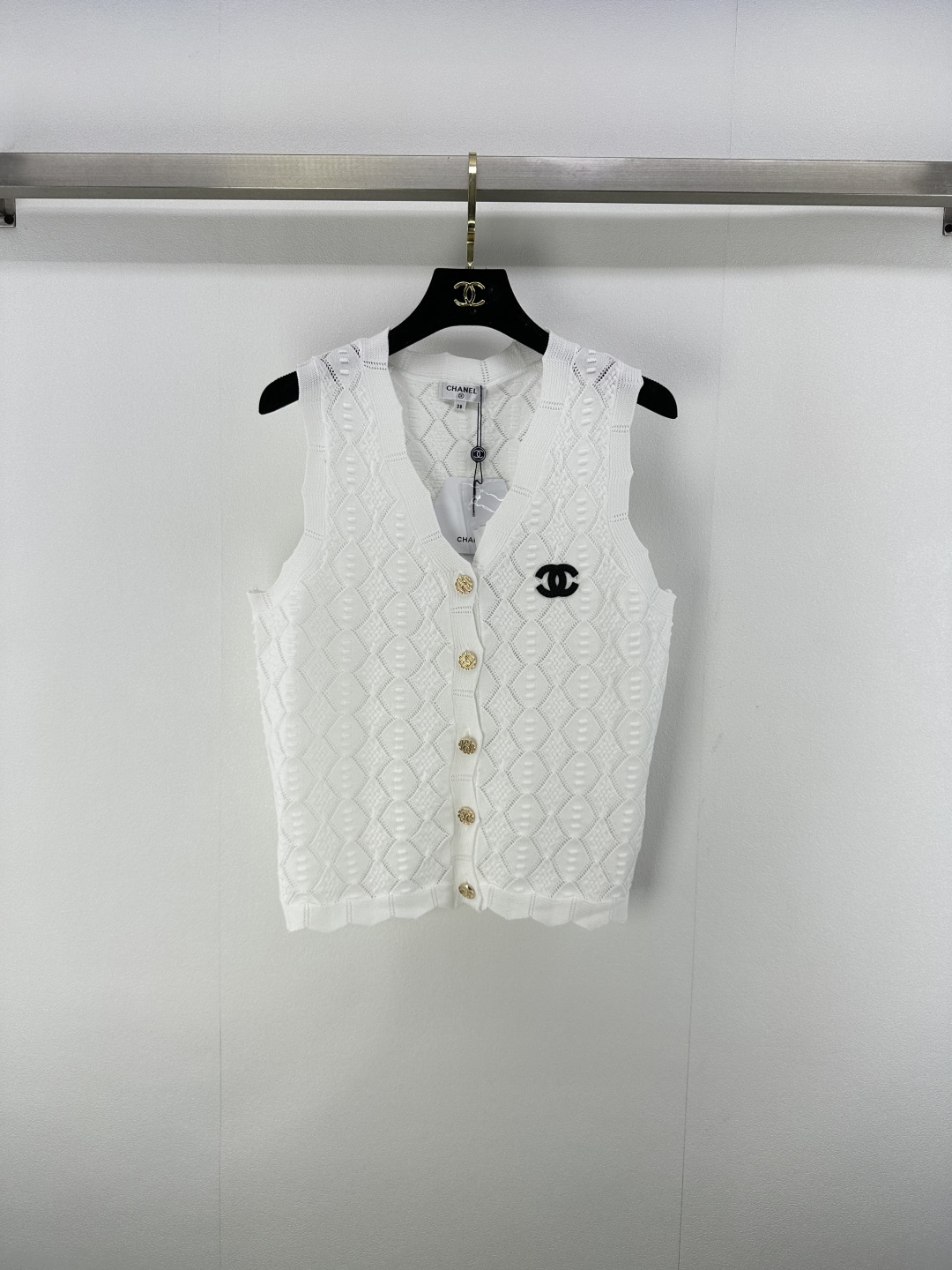 Chanel White Knit Vest Top with Golden Buttons, Women's Sleeveless Sweater 2 cmp i1750779249492 1852 0 0