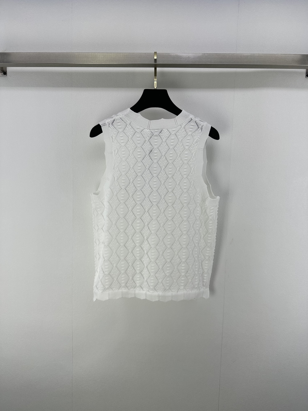 Chanel White Knit Vest Top with Golden Buttons, Women's Sleeveless Sweater 10 cmp i1750779253483 8618 0 8
