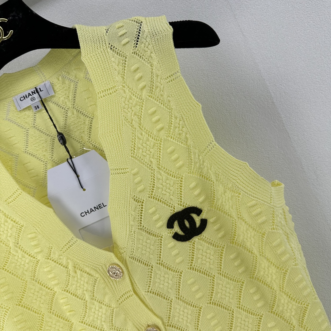 Chanel Women's Yellow Knit Vest Top with CC Logo, Size S-L 2 cmp i1750779296903 7805 0 2