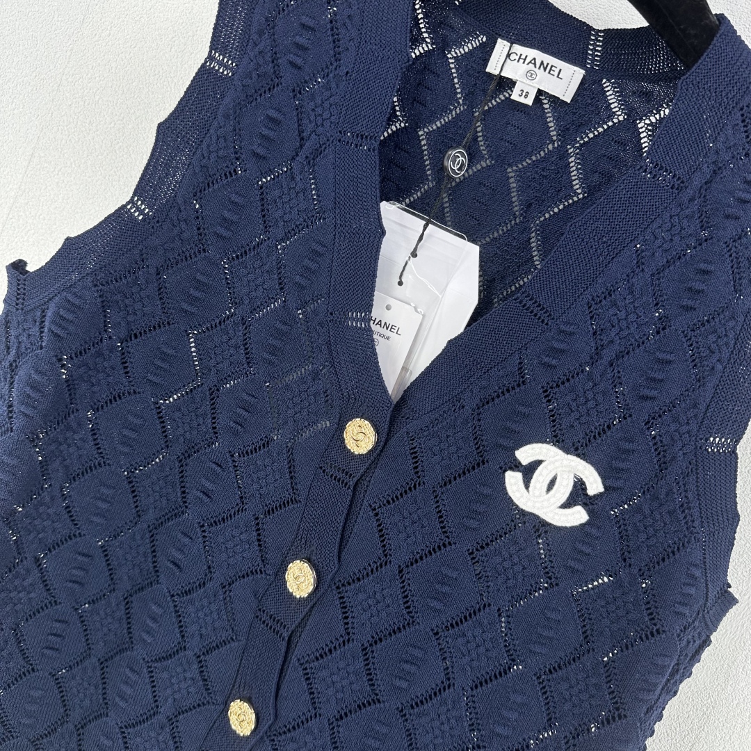 Chanel Women's Navy Knit Vest Sleeveless Top with CC Logo and Button Closure 5 cmp i1750779336107 6422 0 5