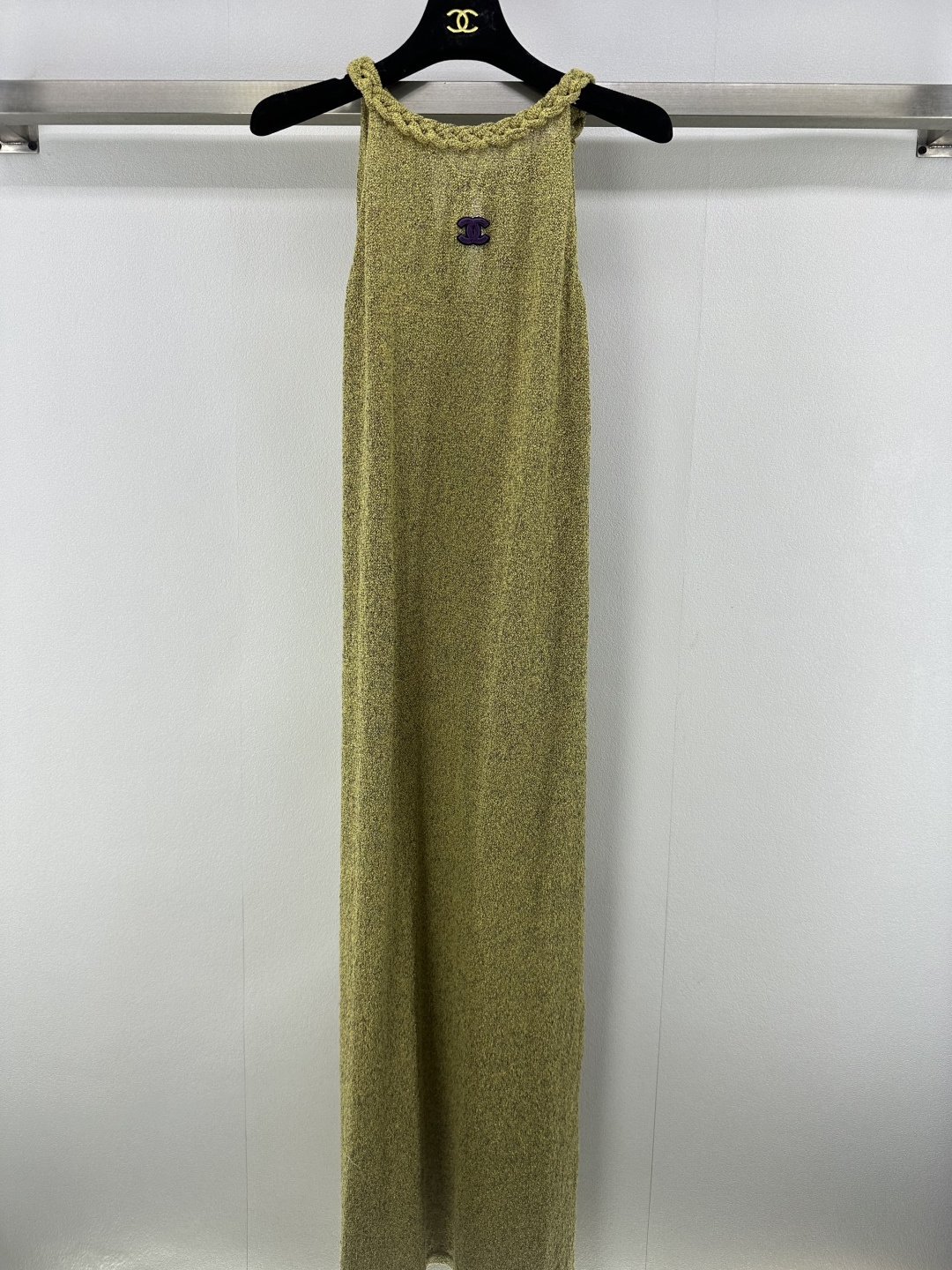 NO:438118,Chane* new details 25 Summer new halter neck vest skirt Positioning Logo Halter neck lace design Straight skirt elegant high-end and fashionable, desire and pure temperament and age-reducing items, the style is not picky for people, the upper body is super slim, 2 colors and 3 sizes SML, chanel, skirts, alexander wang19860909Chane*上新细节 25 夏季新款挂脖背心裙 定位Logo 挂脖系带设计 直筒裙摆优雅高级又时髦 又欲又纯的气质减龄单品 版型不挑人上身超显瘦 2色3码SML,,chanel,skirts,alexander wang,Women's clothing