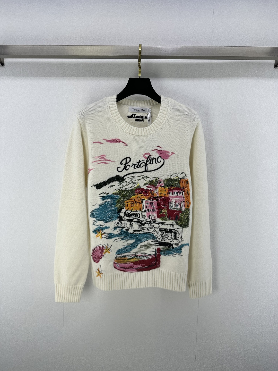 NO:439654,Dio* new details 25 summer new souvenir city limited series embroidery long sleeves clothing city boat color embroidery embroidery decoration back classic letter logo embroidery embroidery unique exquisite fashionable 2 colors 3 codes SML, dior, alexander wang19860909Dio*上新细节 25 夏季新款souvenir城市限定系列刺绣长袖 衣身城市船彩色刺绣刺绣装饰 后背经典字母logo刺绣点缀 独特精致时髦 2色3码SML,,dior,alexander wang,Women's clothing