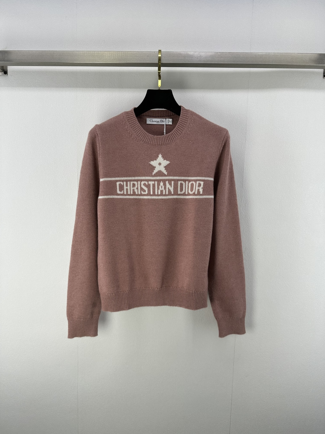 NO:445581,Dio* new details 25 new knitted round neck five-pointed star long sleeves classic brand lucky star letter logo contrast color jacquard decoration simple fashionable exquisite versatile 2 colors 3 codes SML, dior, alexander wang19860909Dio*上新细节 25 秋冬新款针织圆领五角星长袖 经典品牌幸运星字母logo撞色提花装饰 简约时髦精致百搭 2色3码SML,,dior,alexander wang,Women's clothing