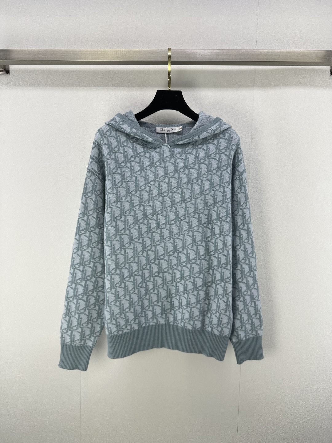 NO:472309,Dio* new details, early autumn new knitted hooded prints, classic brand old-fashioned letter logo contrasting jacquard decoration, classic high-end fashionable and versatile 1 color 3 code SML,,dior,hats,alexander wang19860909Dio*上新细节 早秋新款针织连帽满印套头 经典品牌老花字母logo撞色提花装饰 经典高级时髦百搭 1色3码SML,,dior,hats,alexander wang,Women's clothing