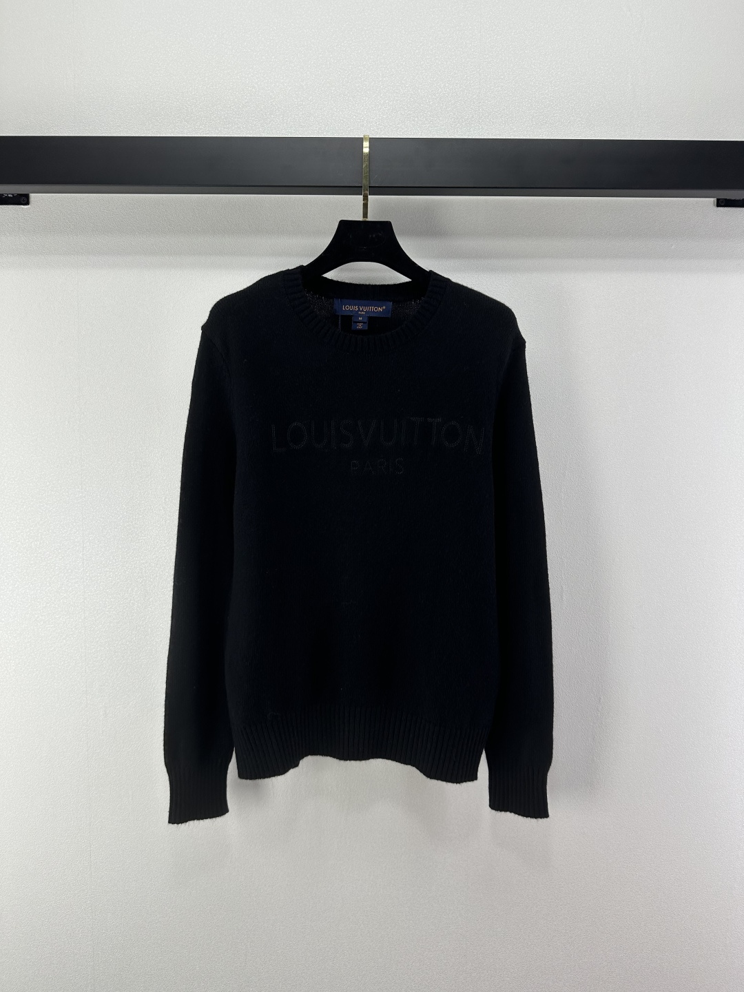 NO:501741,New details on LV*, new knitted round neck letters long sleeves in autumn and winter, classic brand letter logo craftsmanship, simple, high-end, fashionable and versatile, 3 colors, 3 codes, SML, louis vuitton, alexander wang19860909LV*上新细节 秋冬新款针织圆领字母长袖 经典品牌字母logo工艺 简约高级时髦百搭 3色3码SML,,louis vuitton,alexander wang,Women's clothing