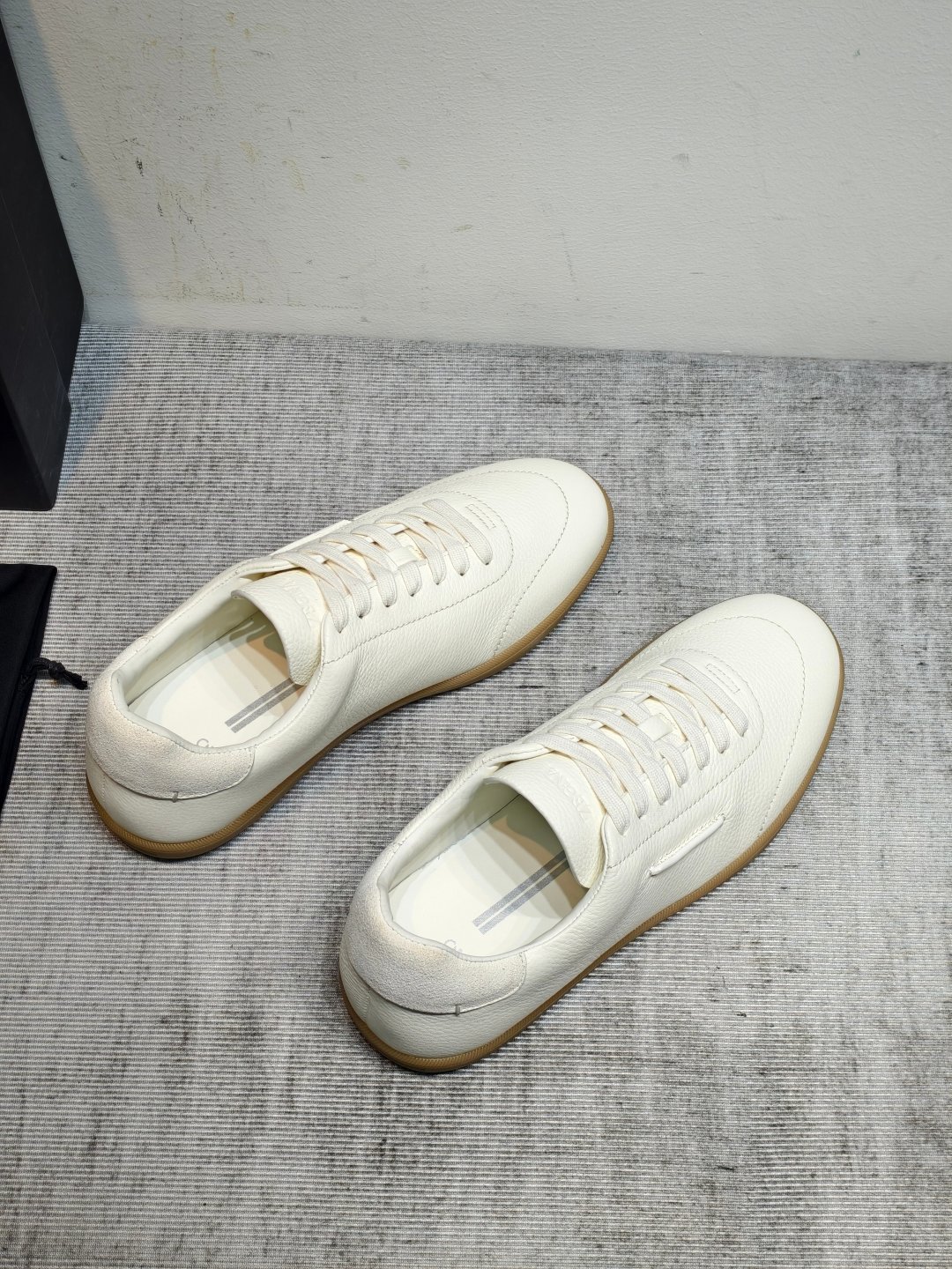 Designer Sneakers