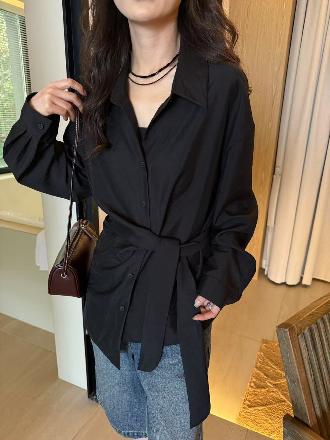 High-Quality Women’s Suit by YSL: Classic Black with Elegant Design - 图片 6