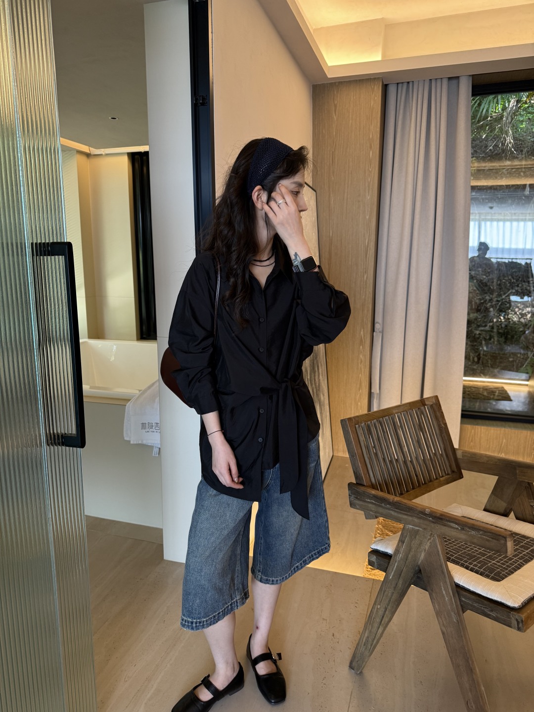 High-Quality Women’s Suit by YSL: Classic Black with Elegant Design - 图片 3