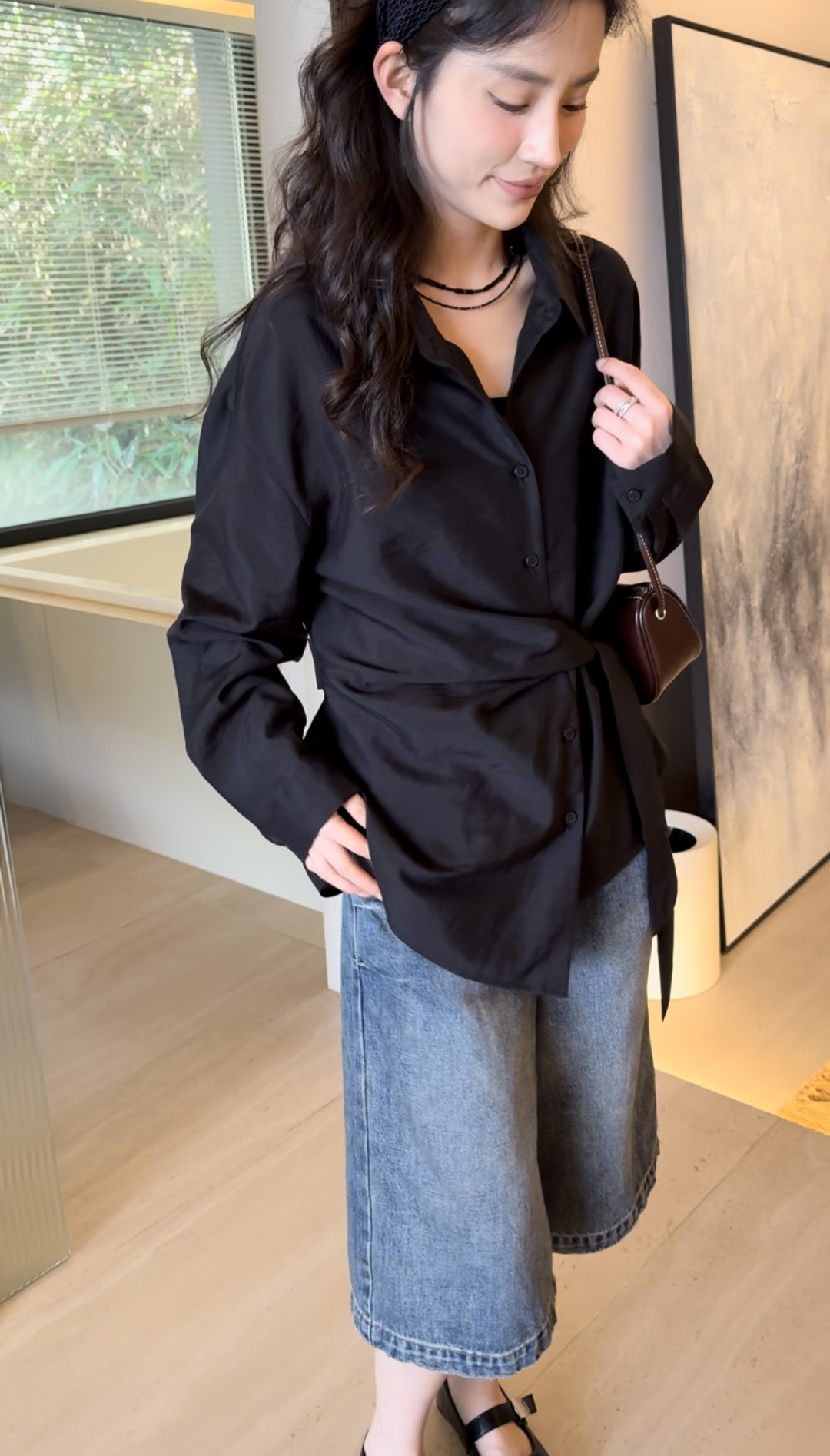 High-Quality Women’s Suit by YSL: Classic Black with Elegant Design - 图片 8