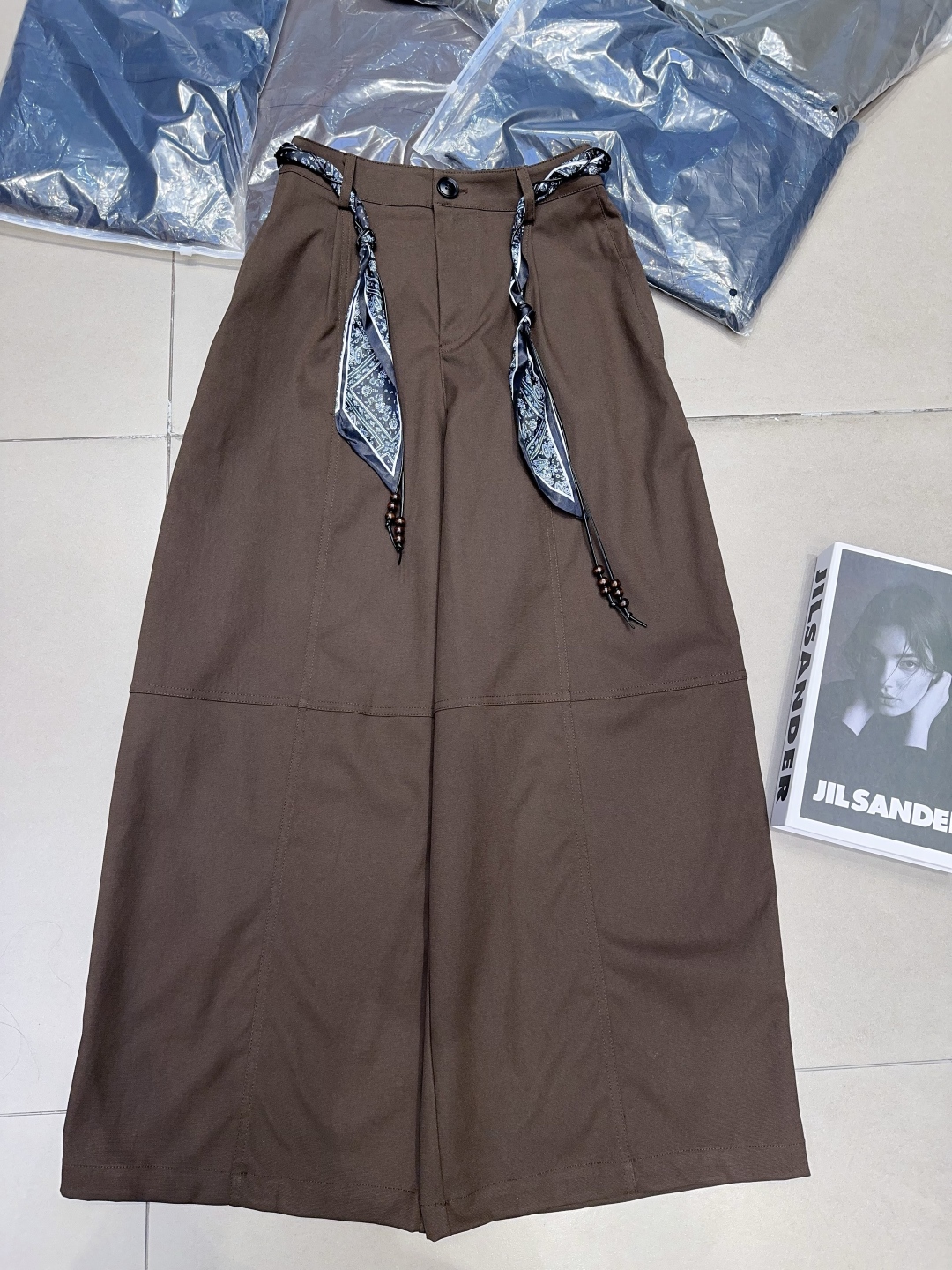 High-Quality Women’s Clothes: Silk Towels, Wide-Banded Design, Daily Wear in Morning and Fall - 图片 8