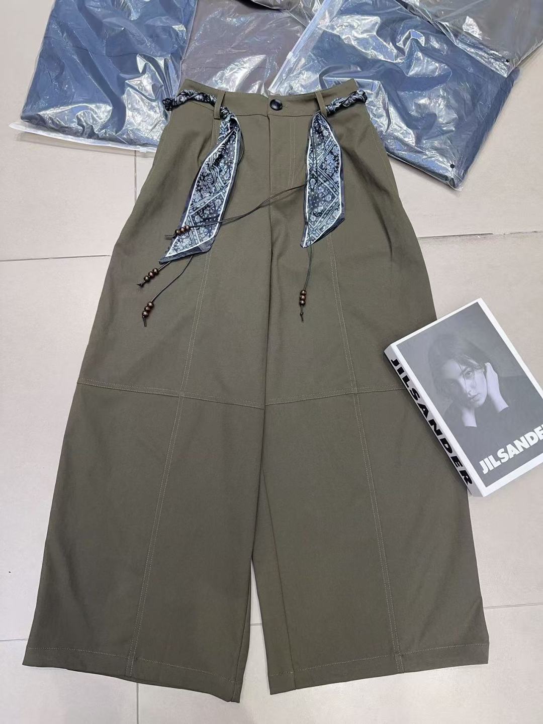 High-Quality Women’s Clothes: Silk Towels, Wide-Banded Design, Daily Wear in Morning and Fall - 图片 6