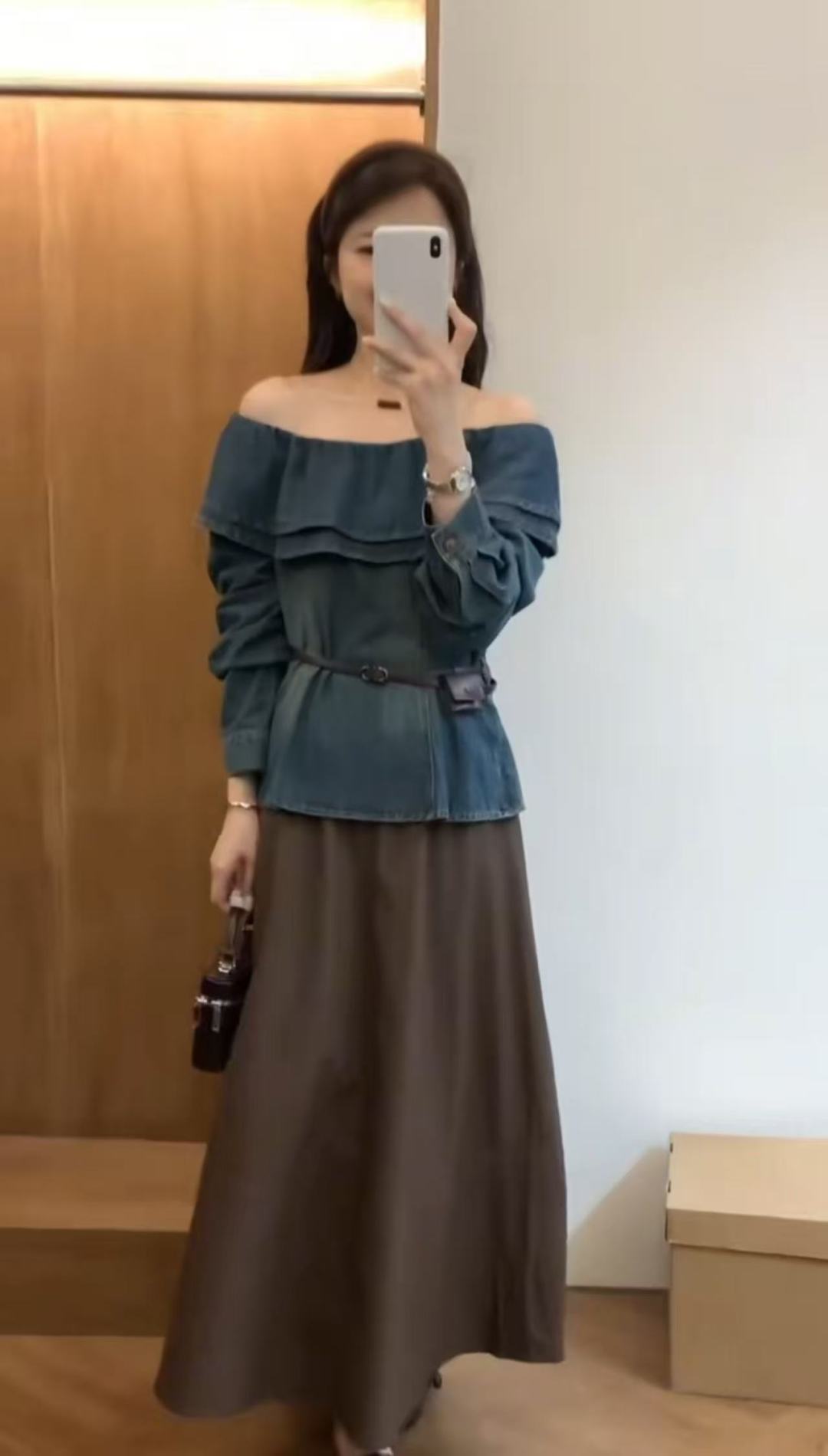 “Stylish Women’s Cowboy Shirt for Fall: YSL Morning Collection Review” - 图片 4