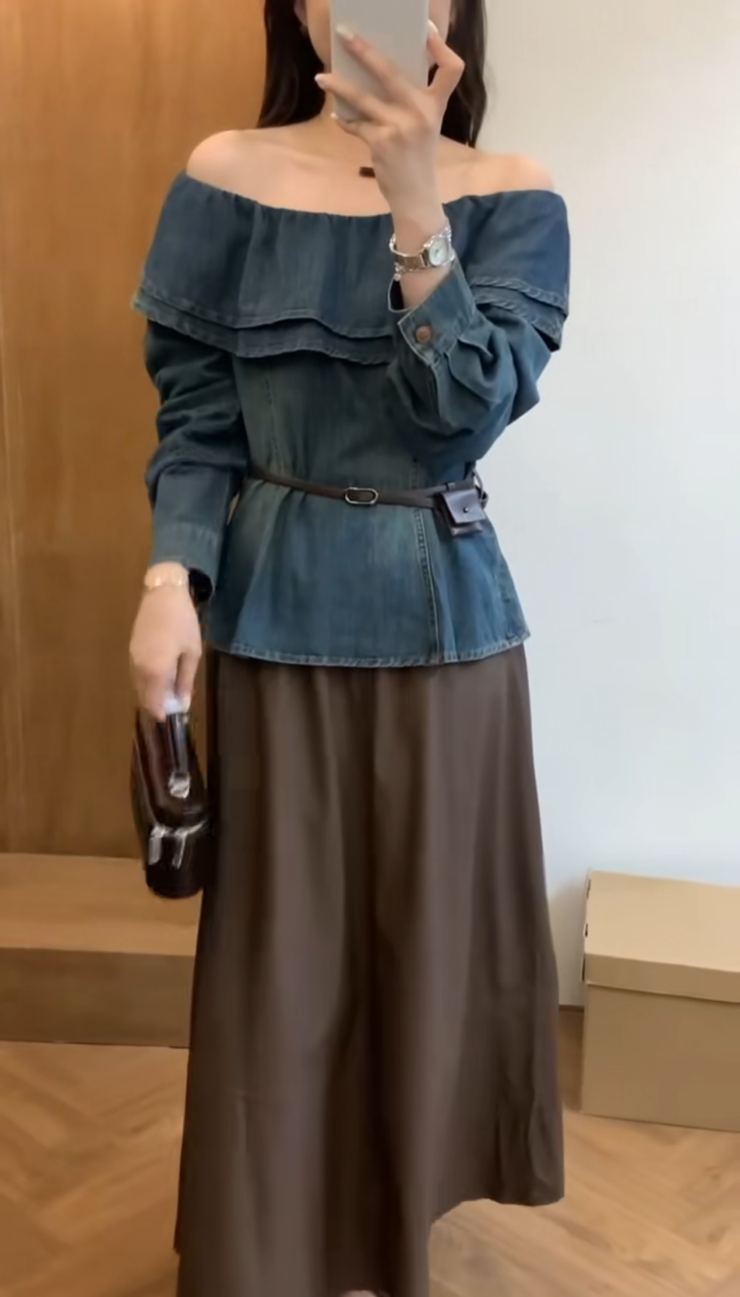 “Stylish Women’s Cowboy Shirt for Fall: YSL Morning Collection Review” - 图片 3