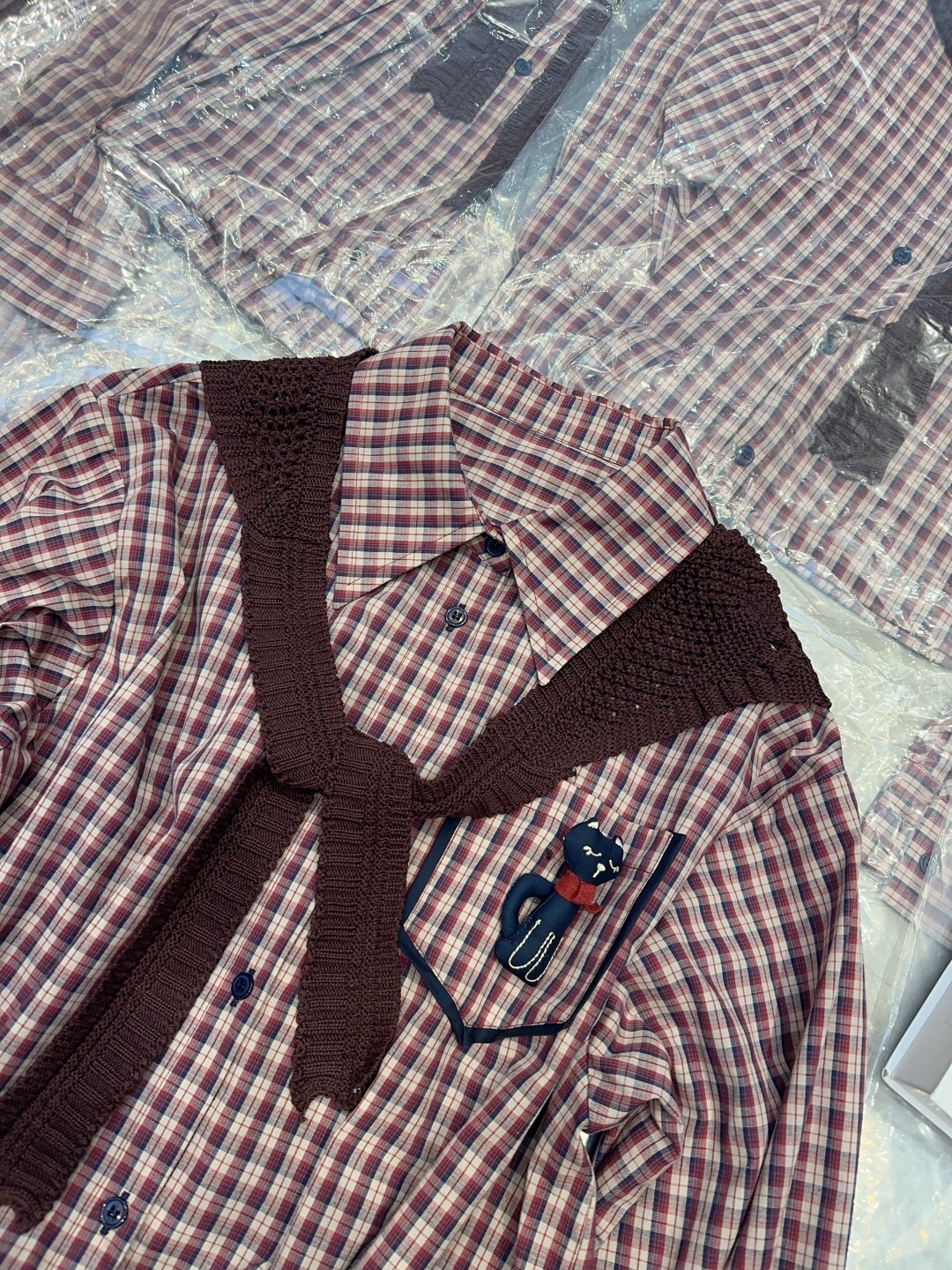 “High Quality Female Clothes: Early Autumn Collection Featuring Acne Studio Knitwear” - 图片 8