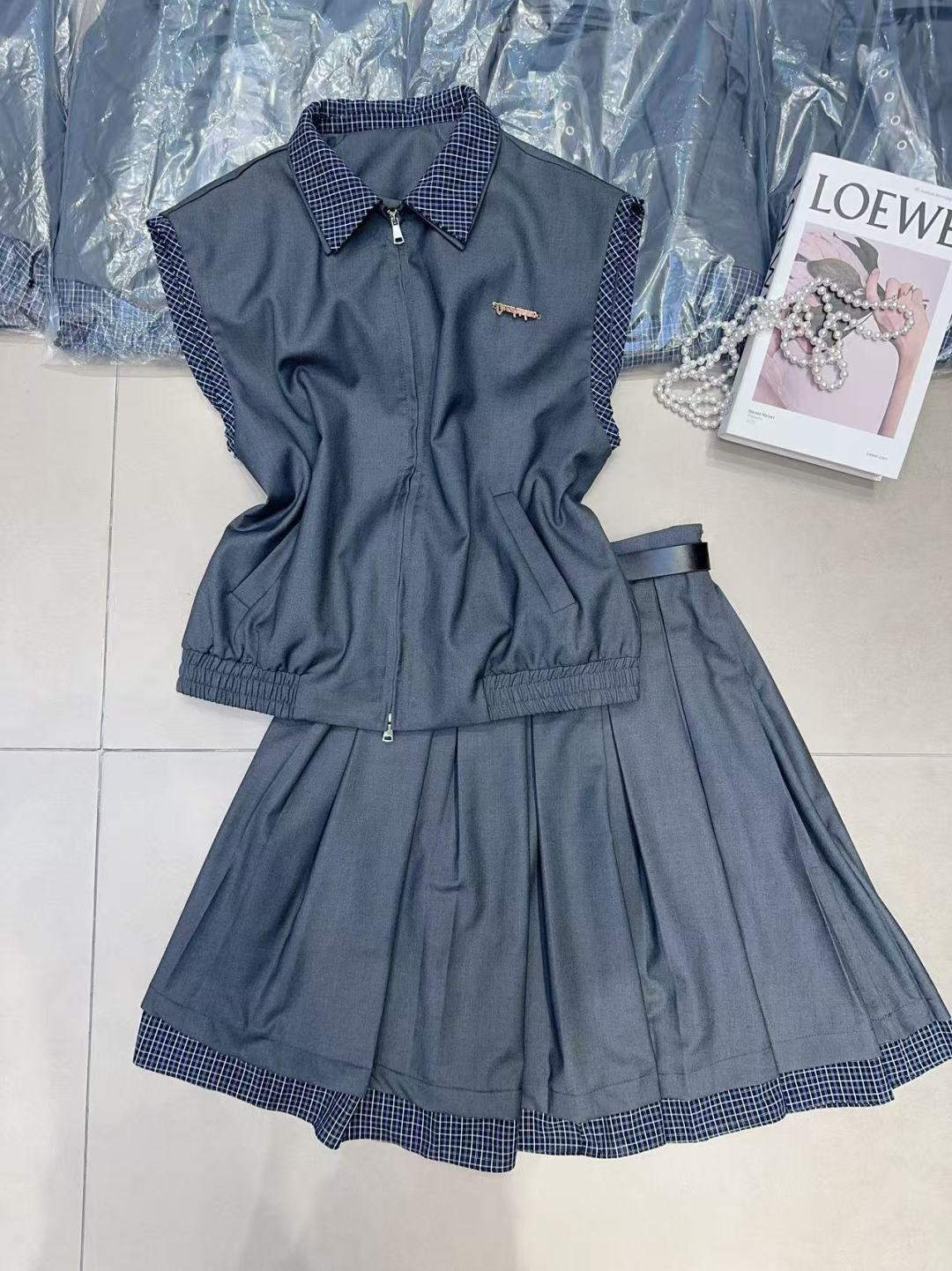 “High-End Quality Women’s Suit: Miu Master’s Sleeveless Collar Dress with Luxury Design | SMLXL Fashion Style” - 图片 2
