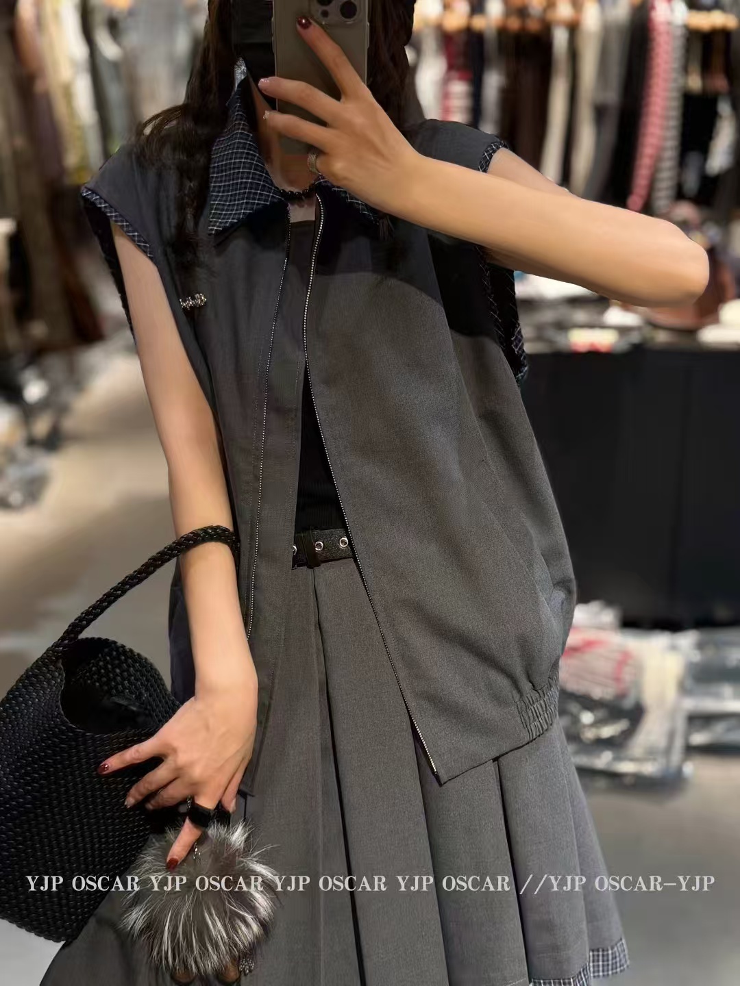 “High-End Quality Women’s Suit: Miu Master’s Sleeveless Collar Dress with Luxury Design | SMLXL Fashion Style” - 图片 7