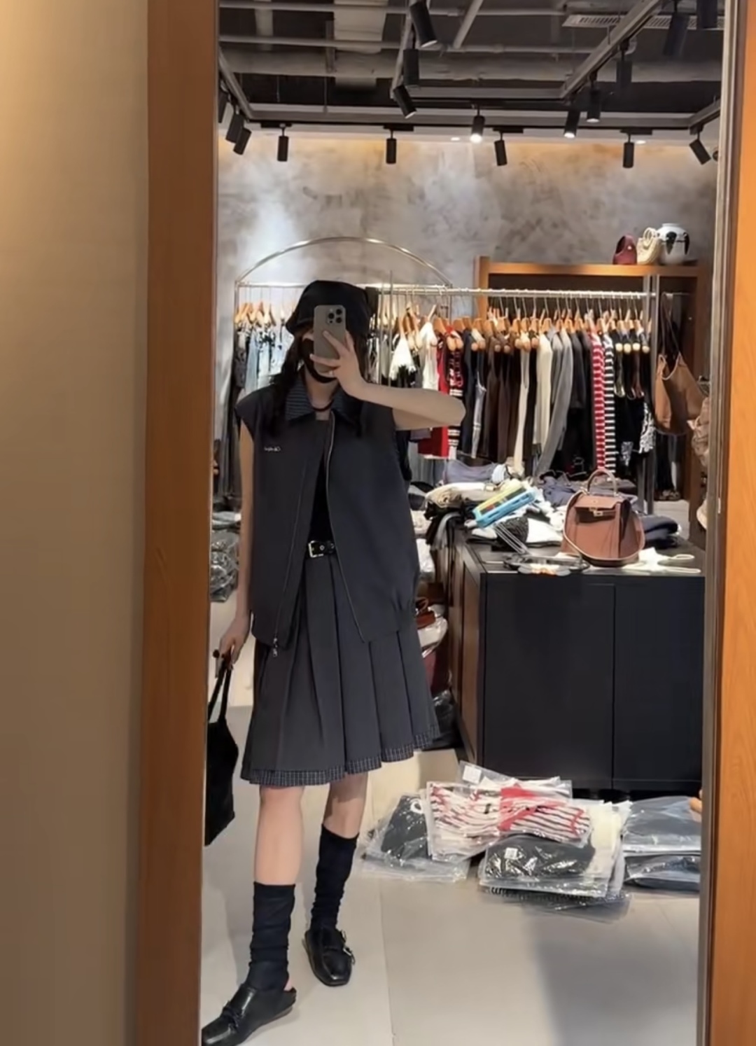 “High-End Quality Women’s Suit: Miu Master’s Sleeveless Collar Dress with Luxury Design | SMLXL Fashion Style” - 图片 8